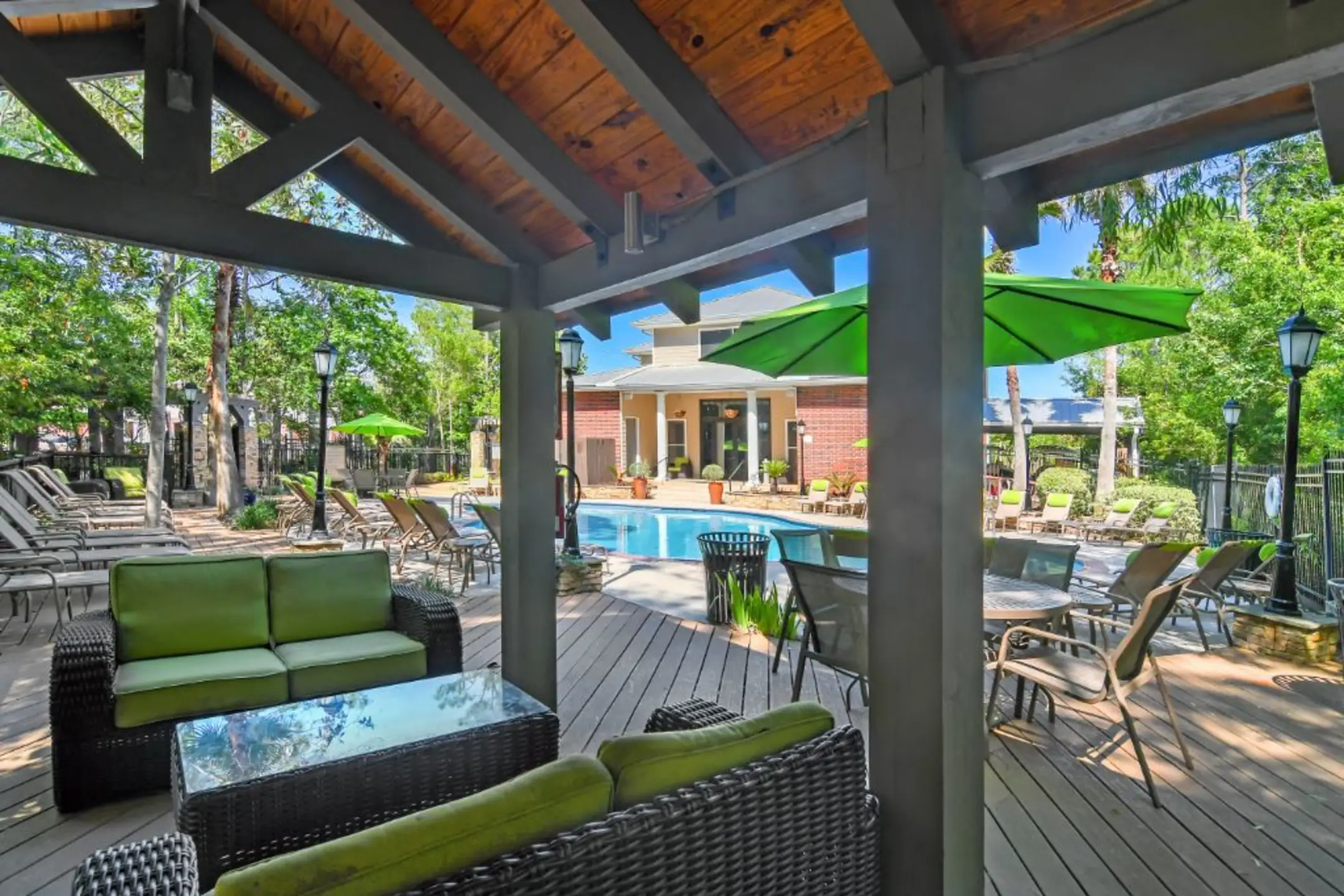 Lagniappe of Biloxi Apartment Homes 831 Cedar Lake Rd Biloxi, MS