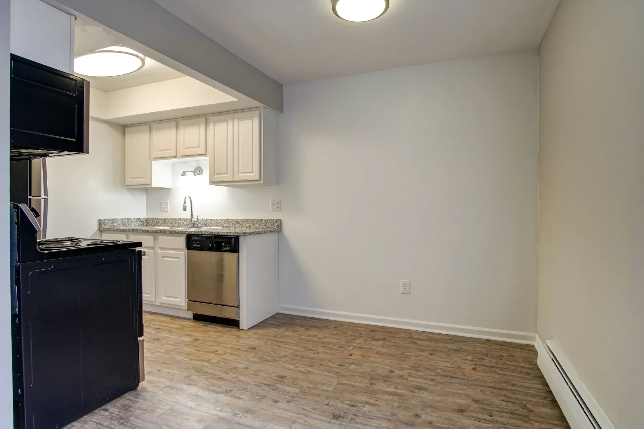 Eton Square Apartments and Townhomes Apartments Birmingham, MI 48009