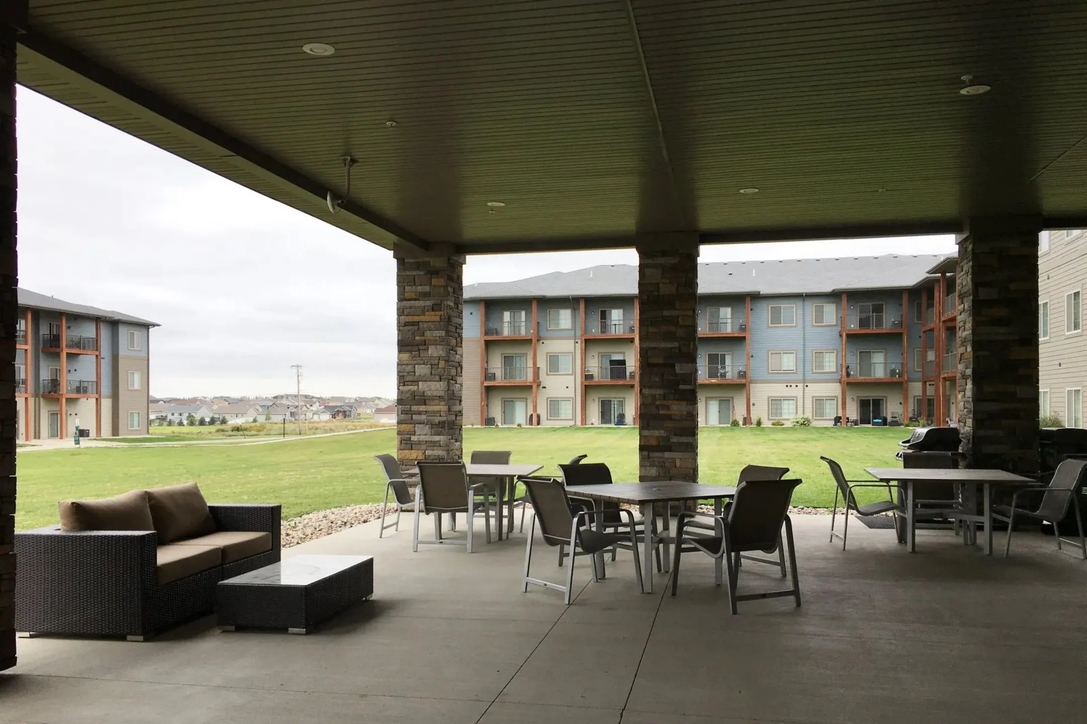 Patio / Deck - North Highlands Luxury Apartments - Minot, ND