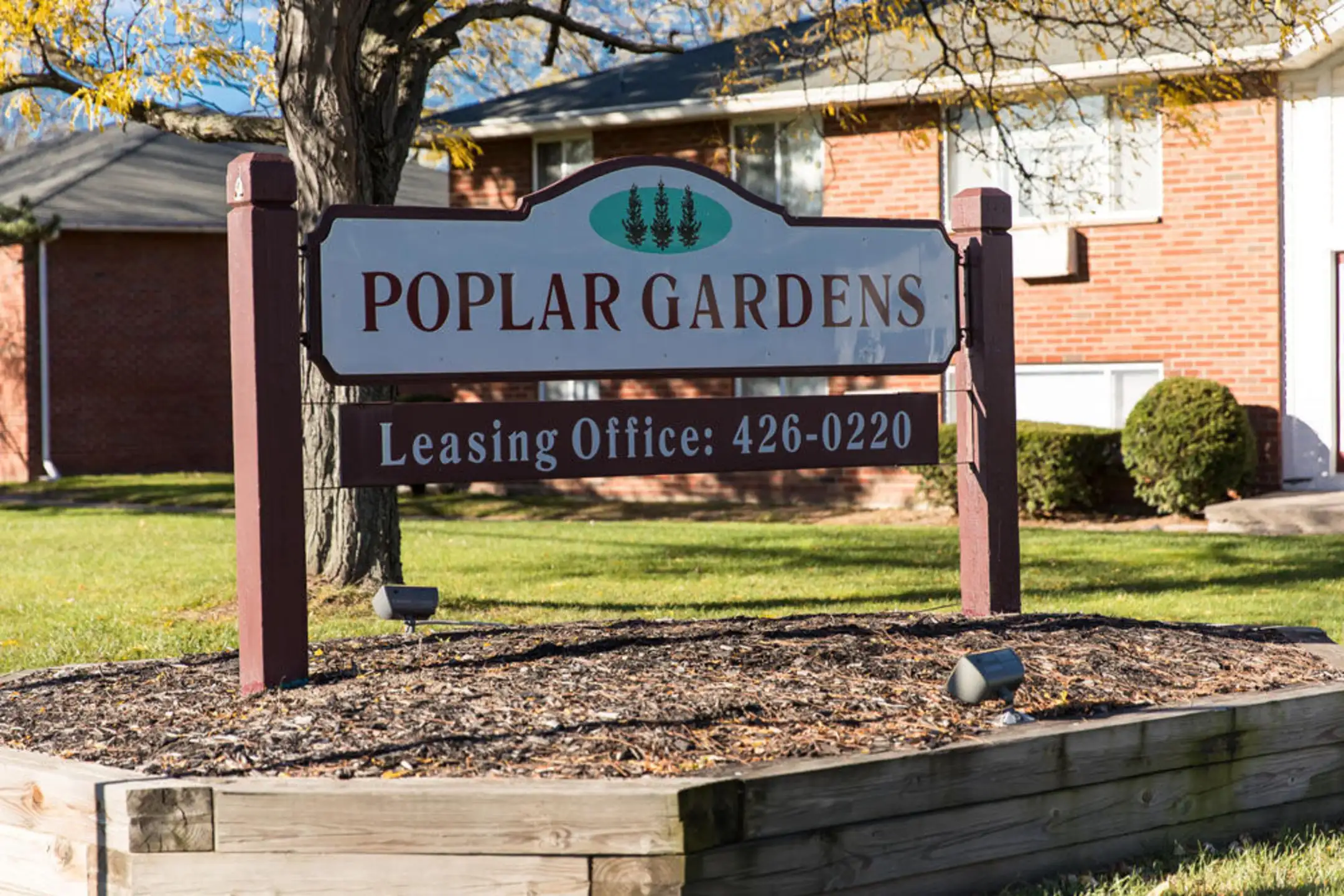 Poplar Gardens Apartments - Rochester, NY 14606