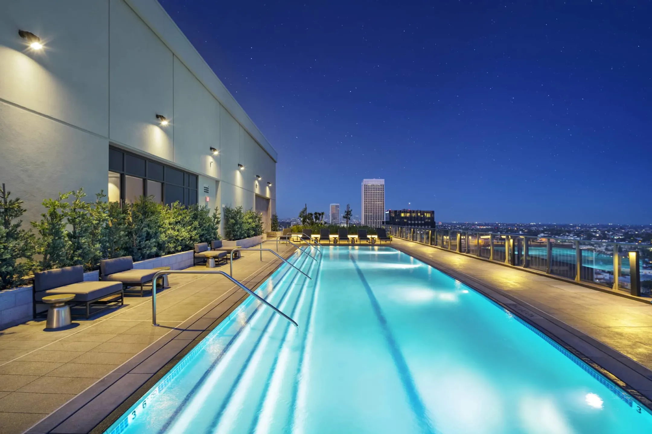 Pool - Vision on Wilshire - Los Angeles, CA