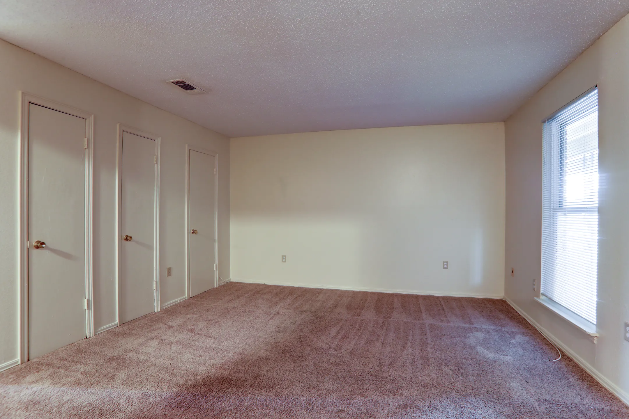 Broadmoor Plantation 10530 Florida Blvd Baton Rouge, LA Apartments