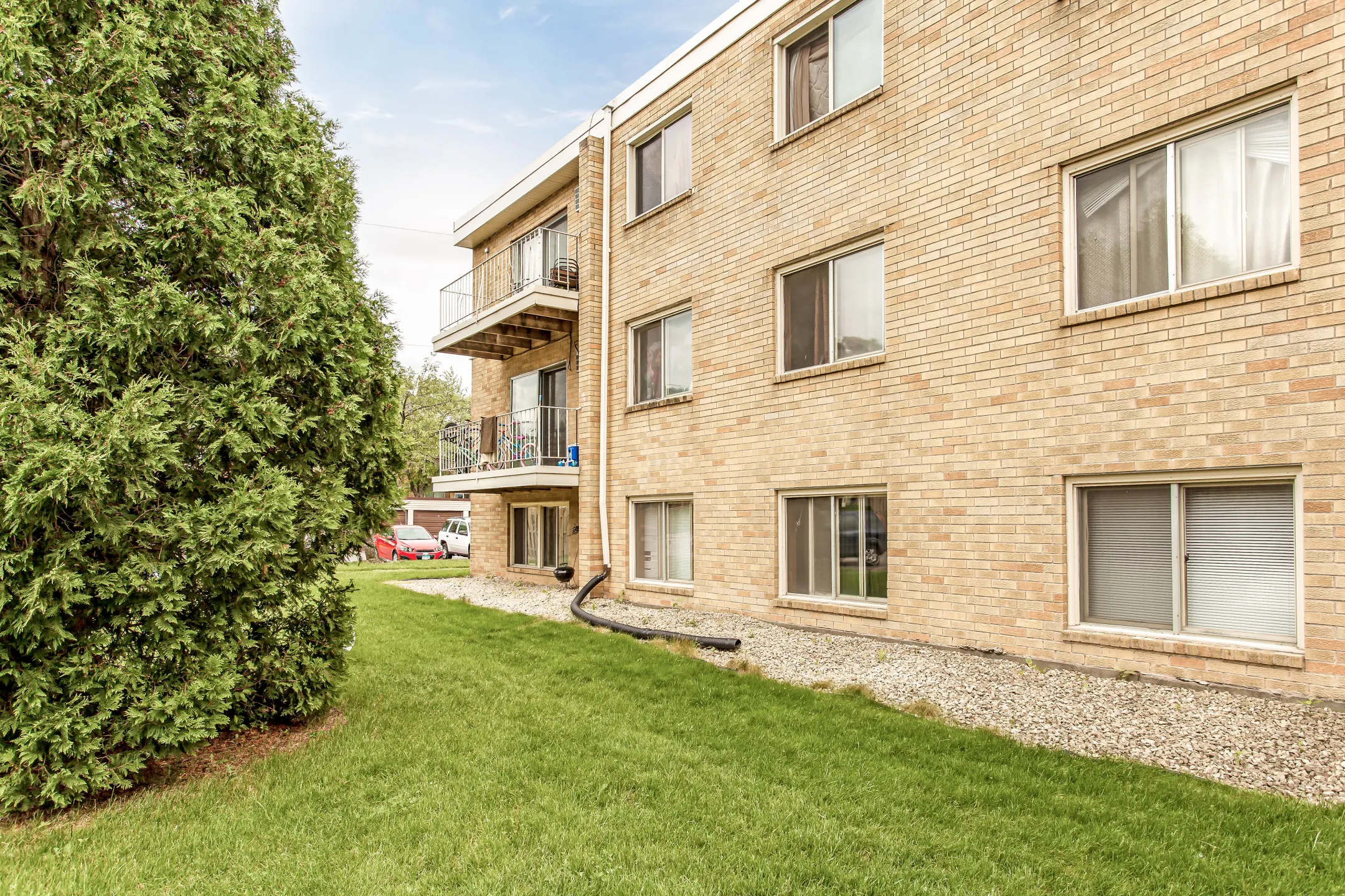 Continental Village Apartments - New Hope, MN 55428