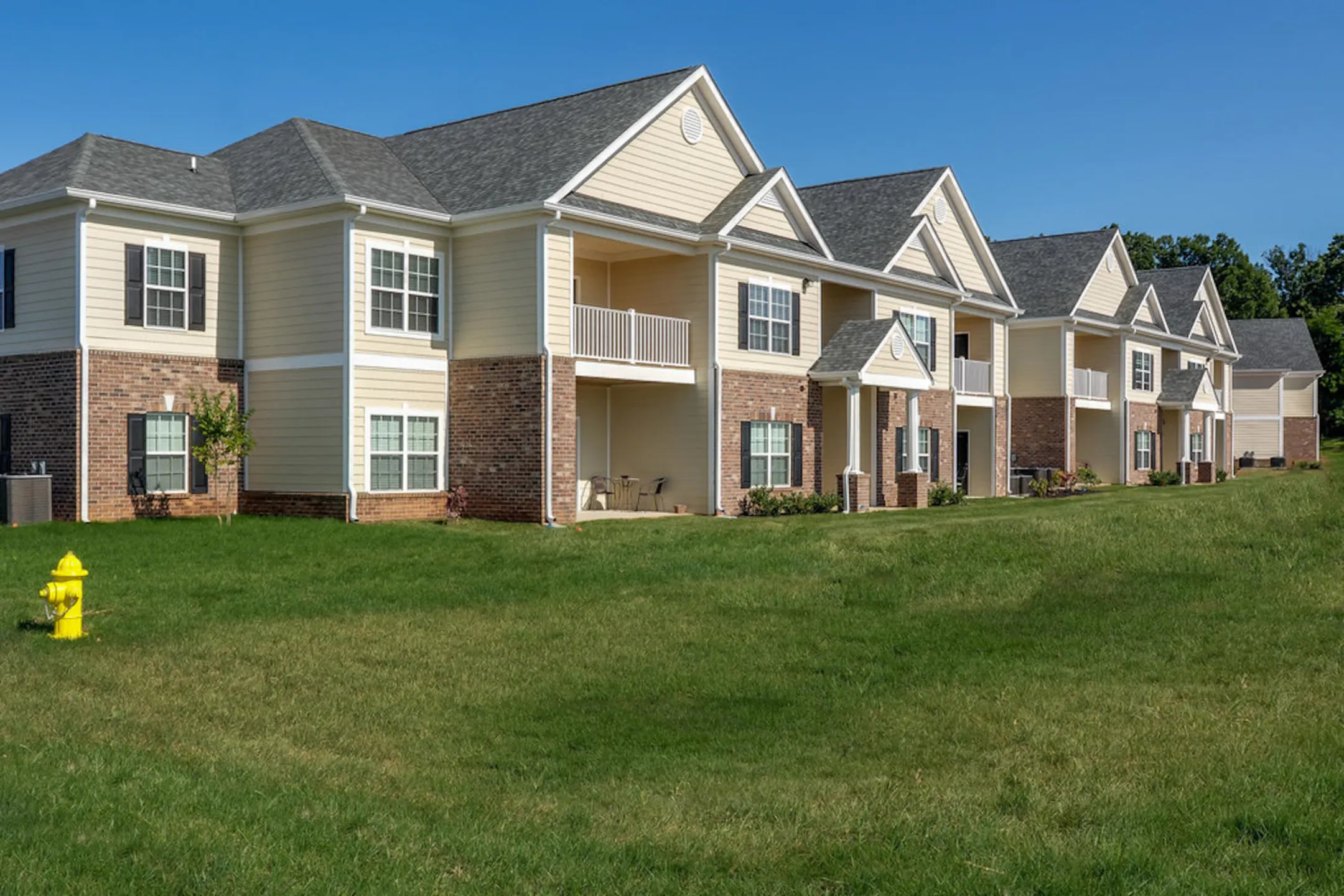 Building - Cumberland Trace Village Apartments - Bowling Green, KY