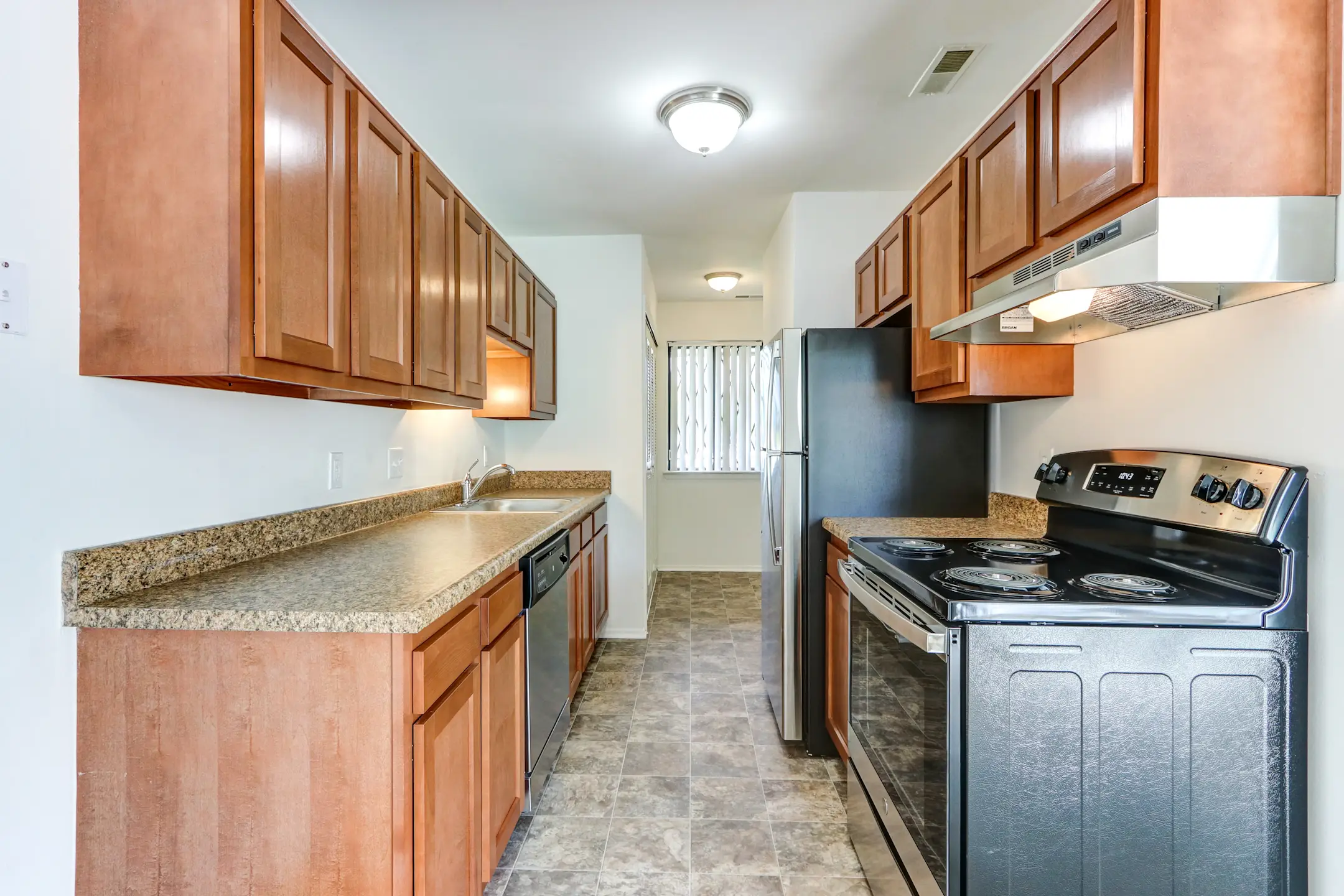 Shannon Manor Townhomes Apartments Davison, MI 48423