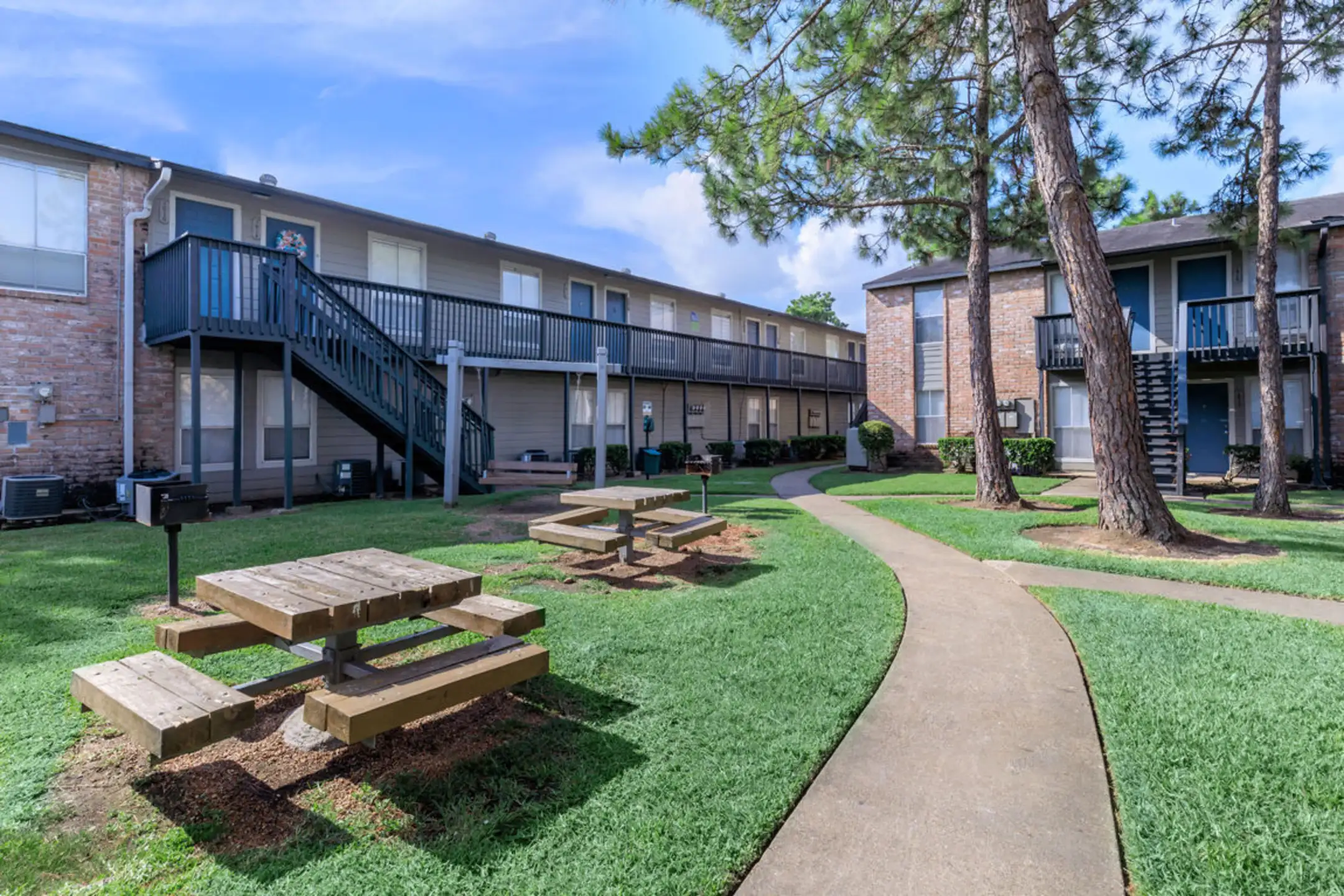 The Park at Clear Lake 1239 Bay Area Blvd Houston, TX Apartments