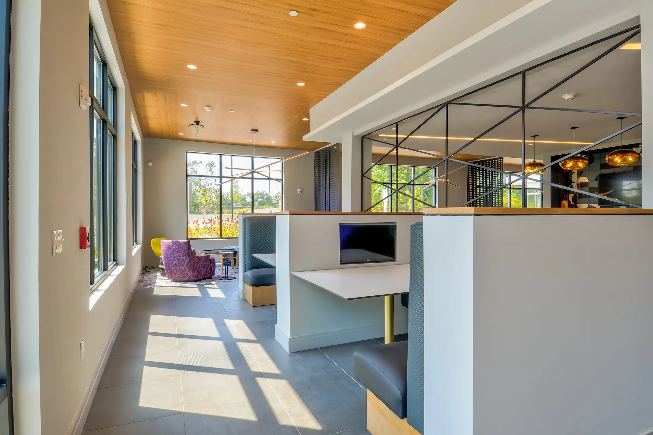 The Point at Wrentham 50 Ledgeview Way Wrentham, MA Apartments for