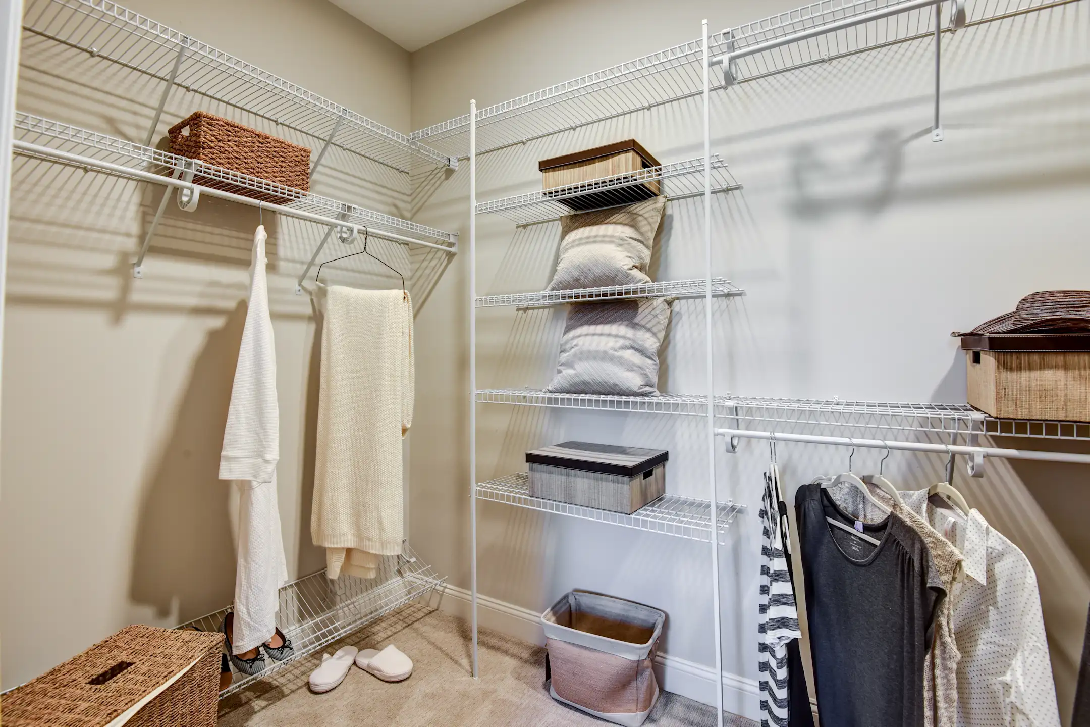 The Residences at Oakland Road 175 Oakland Road South Windsor, CT