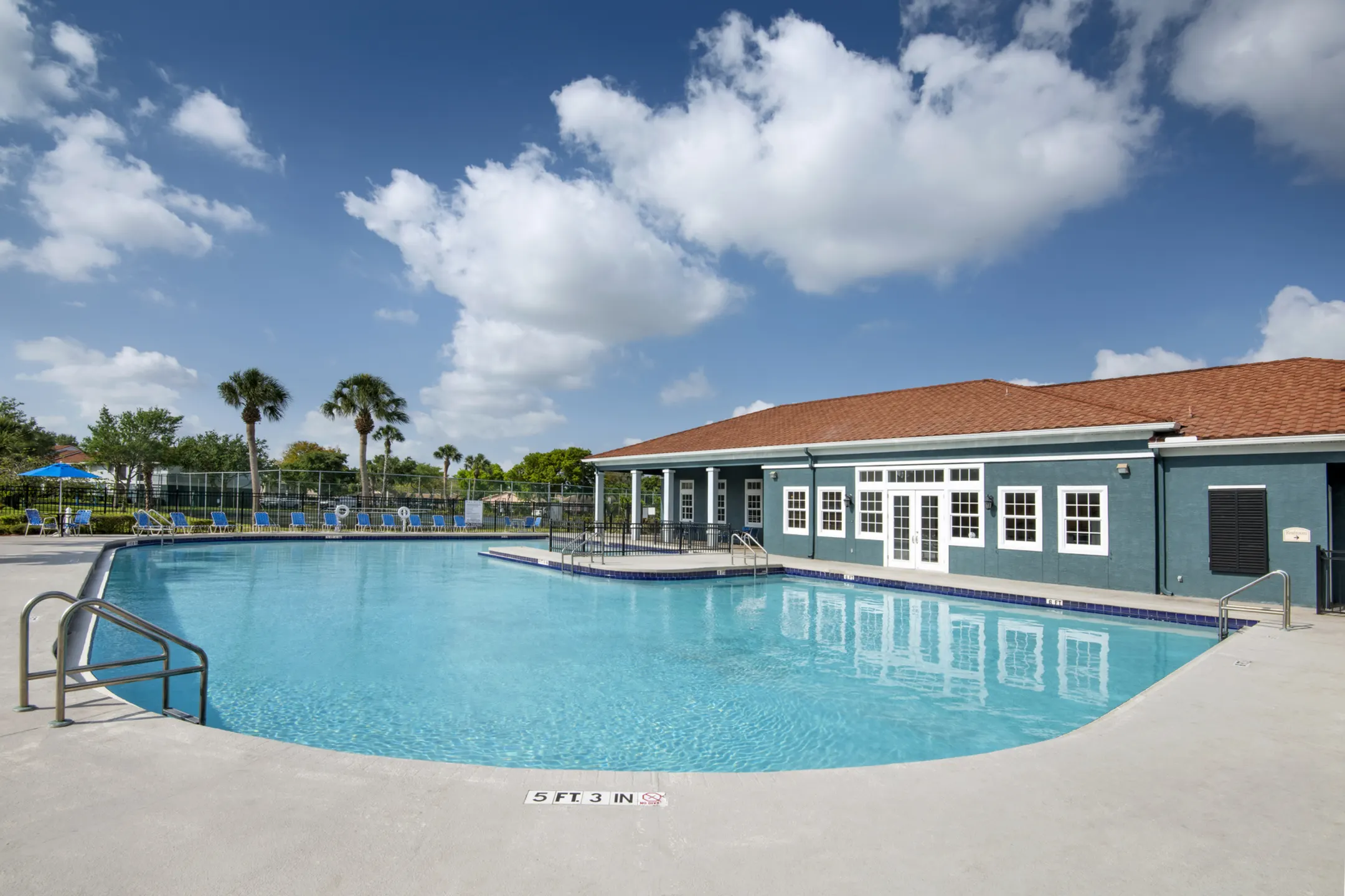 Pool - Sunny Lake - Lauderhill, FL