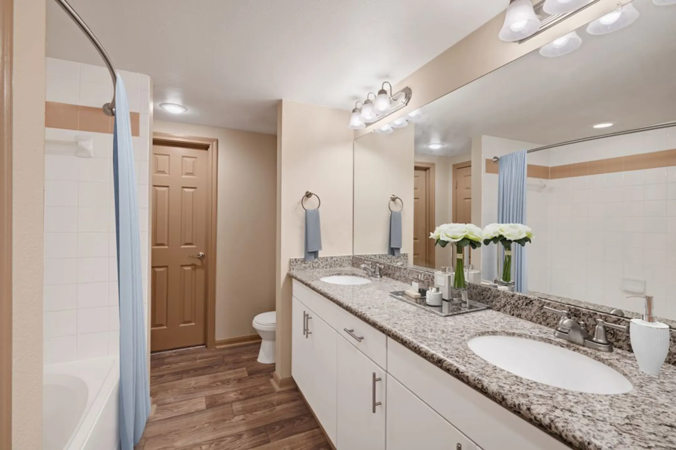 Camden Holly Springs Apartments Houston, TX 77042