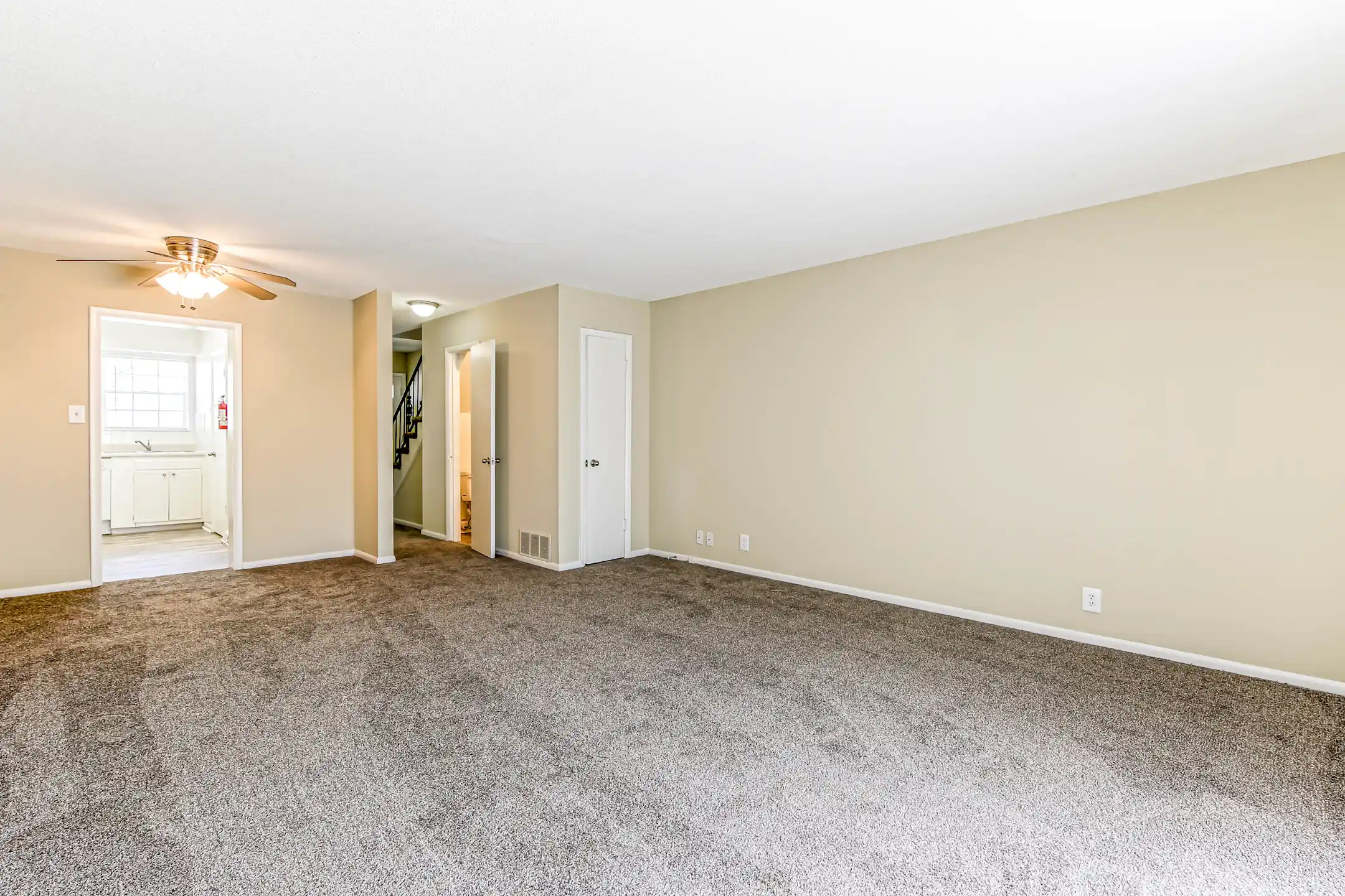 Deane Hill Apartments 7700 Gleason Dr Knoxville, TN Apartments for