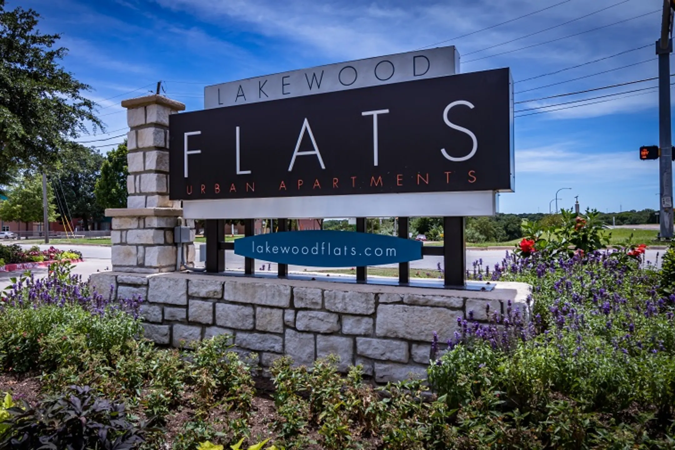 Community Signage - Lakewood Flats Apartments - Dallas, TX