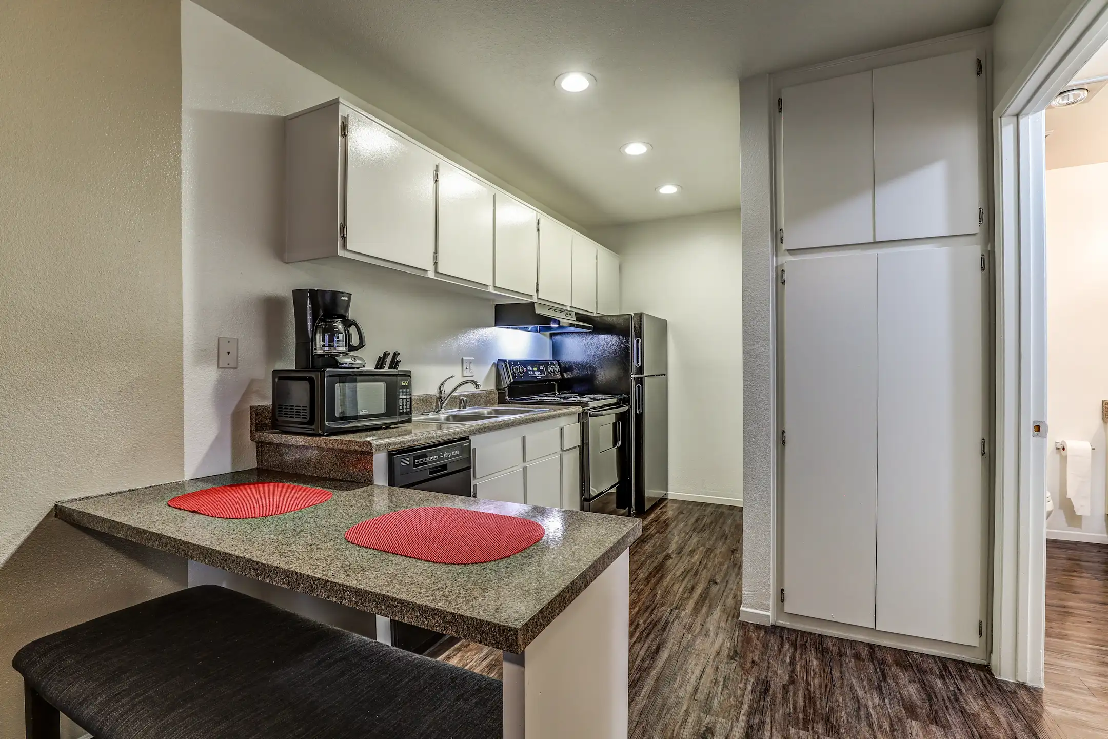 Centrepointe Apartments Colton, CA 92324