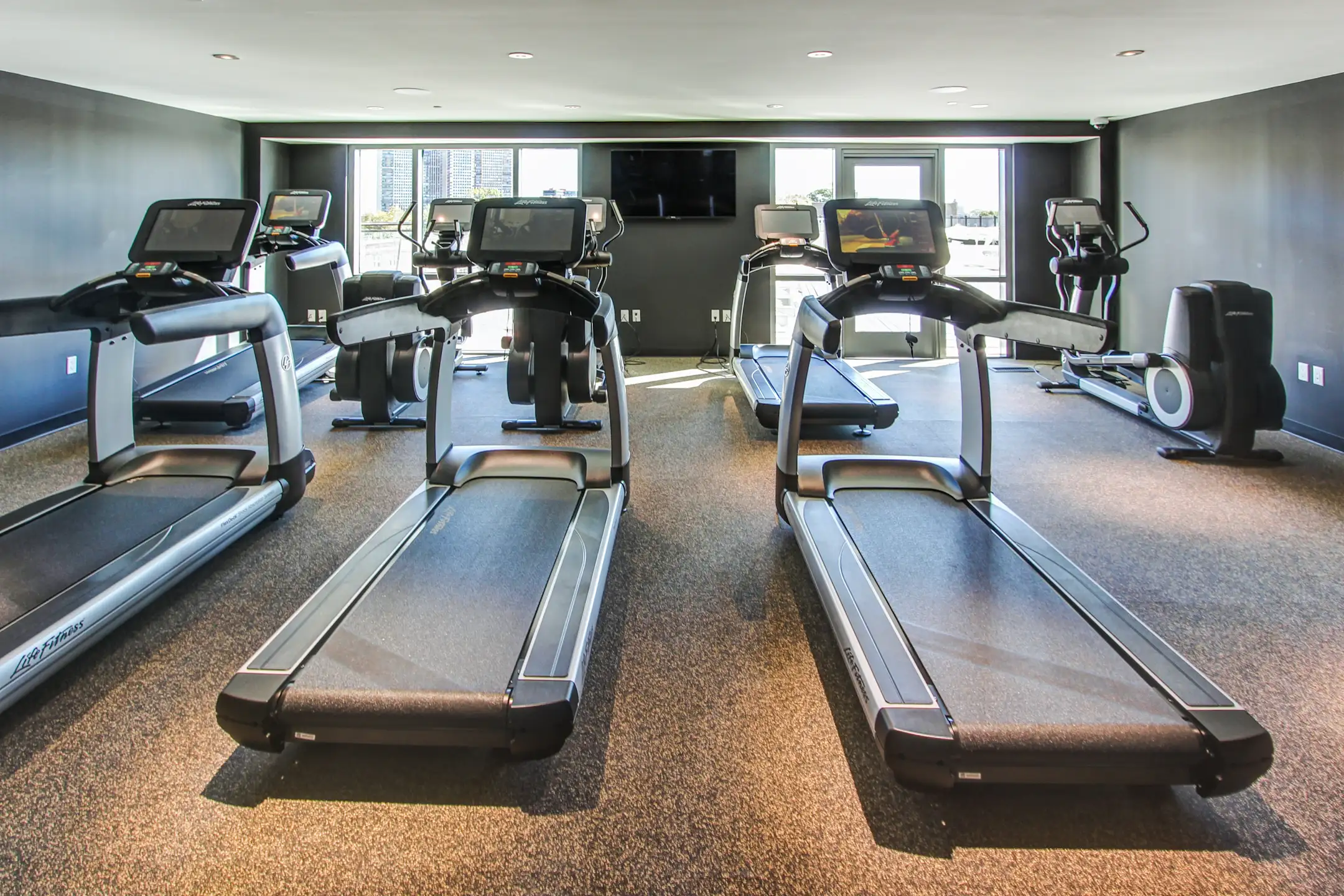 The Centre Apartments Cliffside Park, NJ 07010