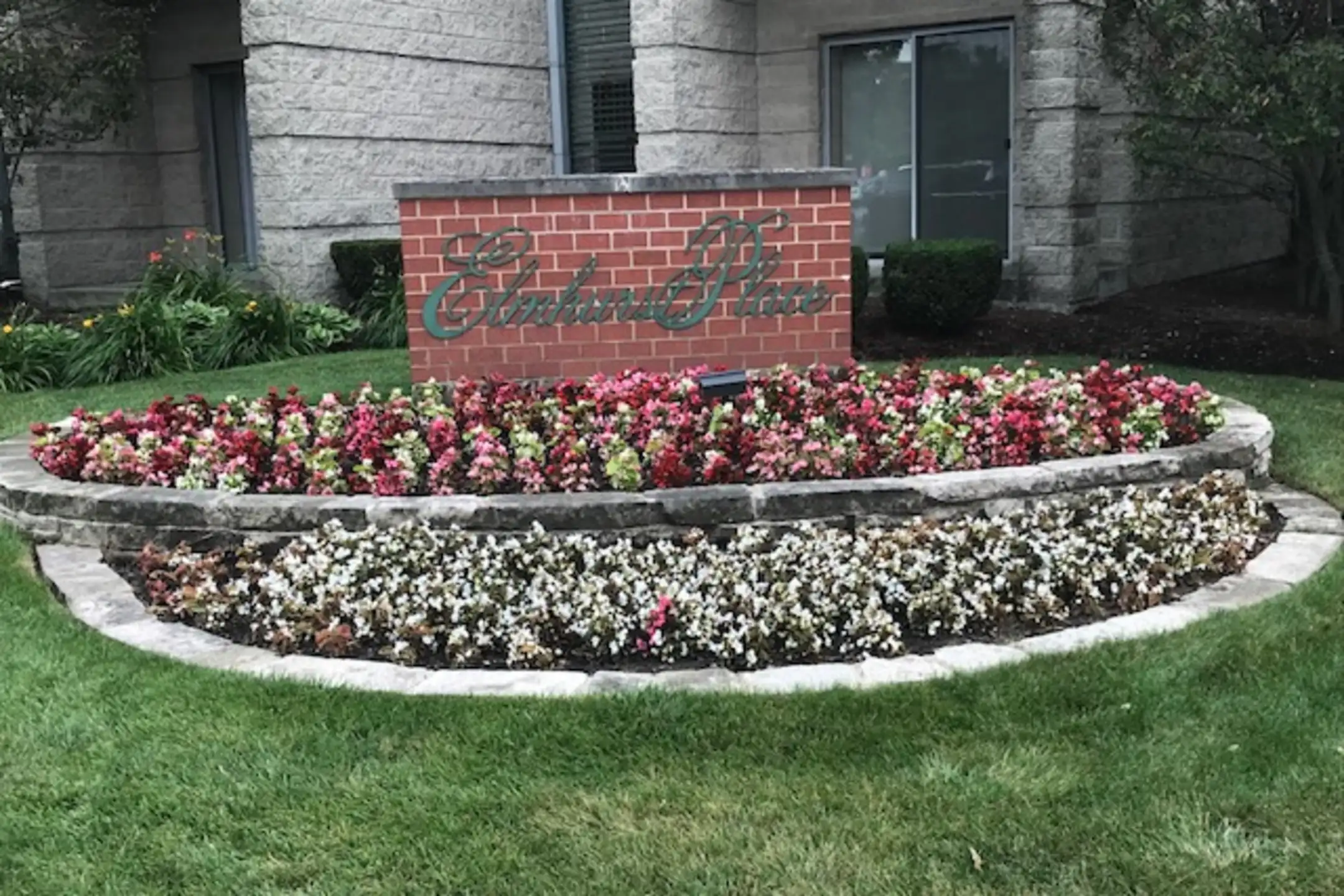 Elmhurst Place Apartments Elmhurst, IL 60126