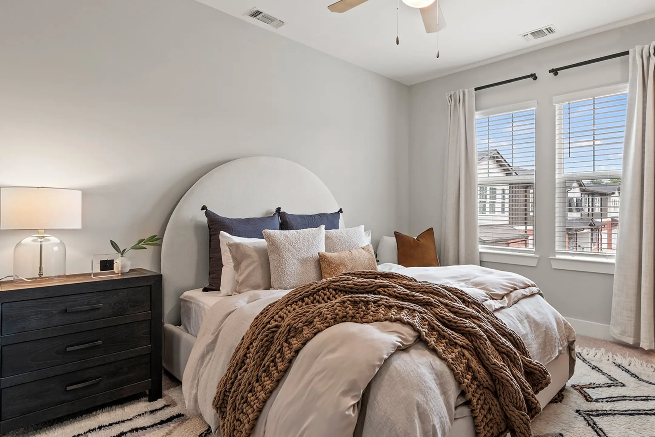 Lively Victor Park 1000 Village Mill Dr Greer, SC Apartments for