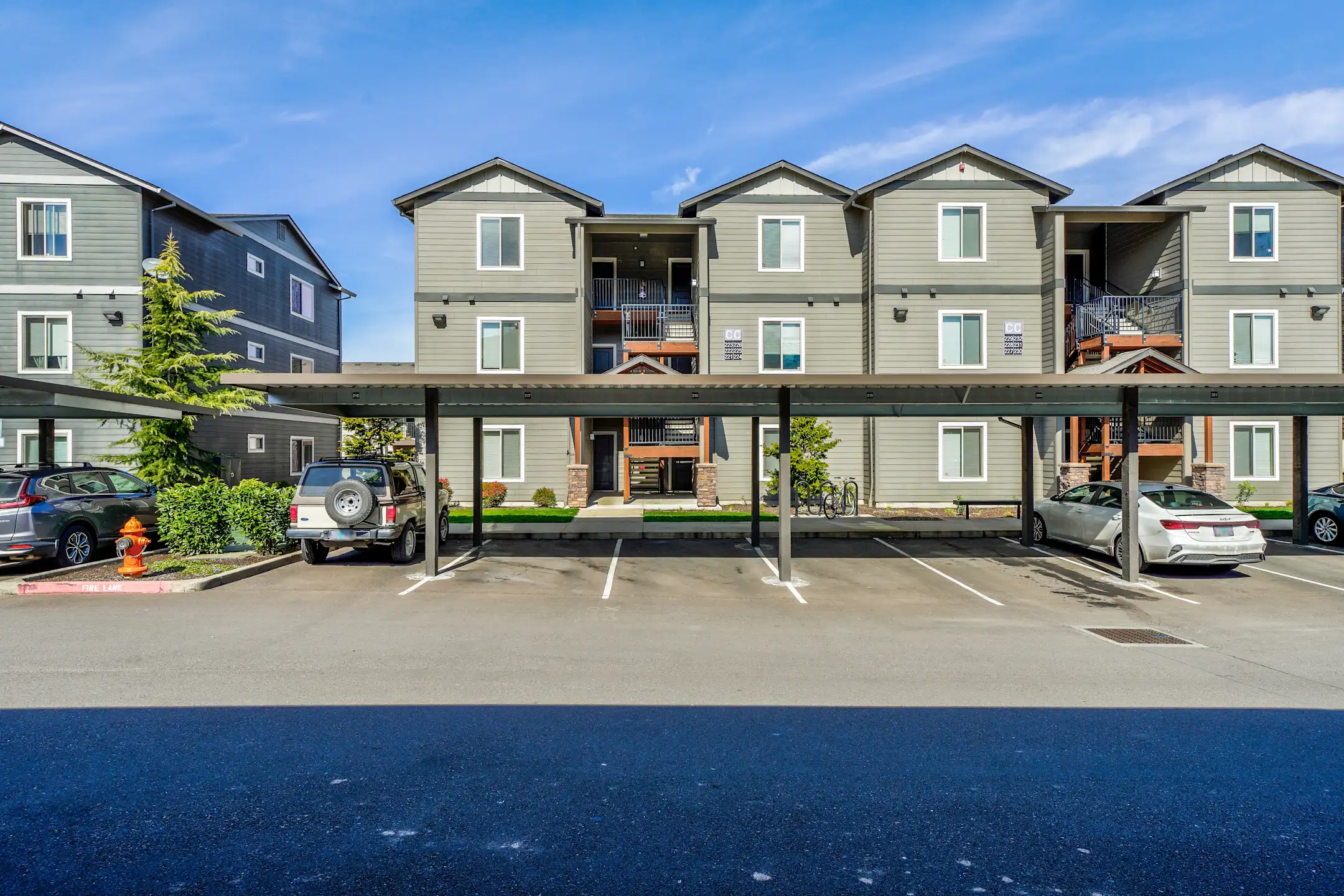 Stoneplace Apartments 872 W Main St Molalla, OR Apartments for Rent