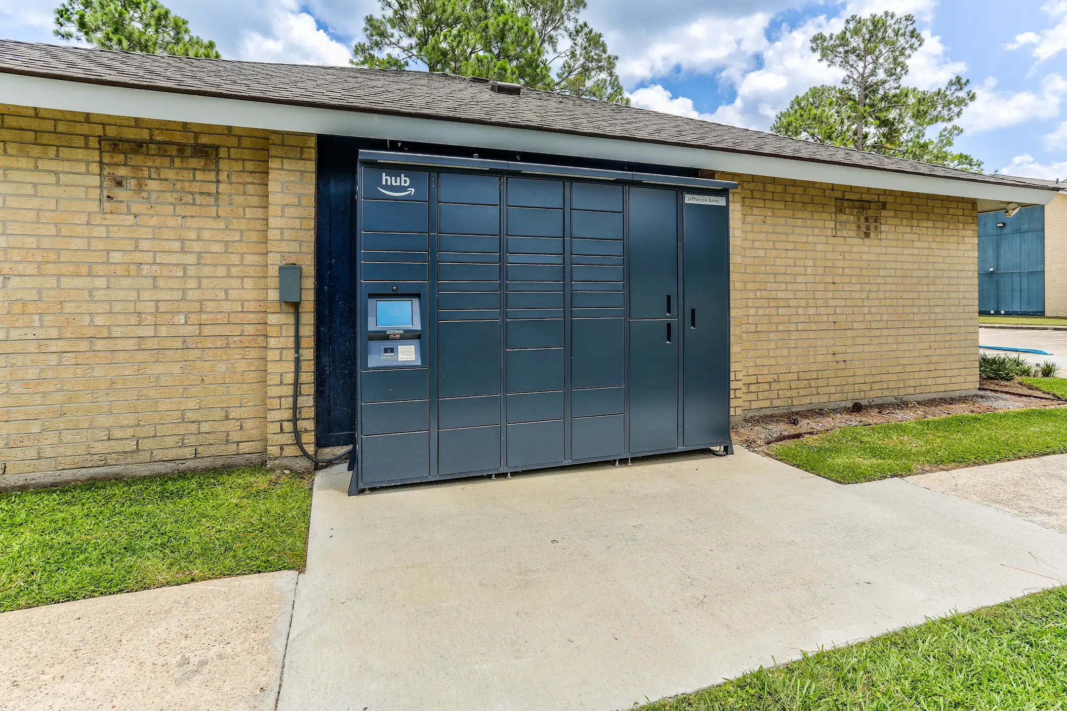 Jefferson Arms Apartments 10390 Jefferson Hwy Baton Rouge, LA