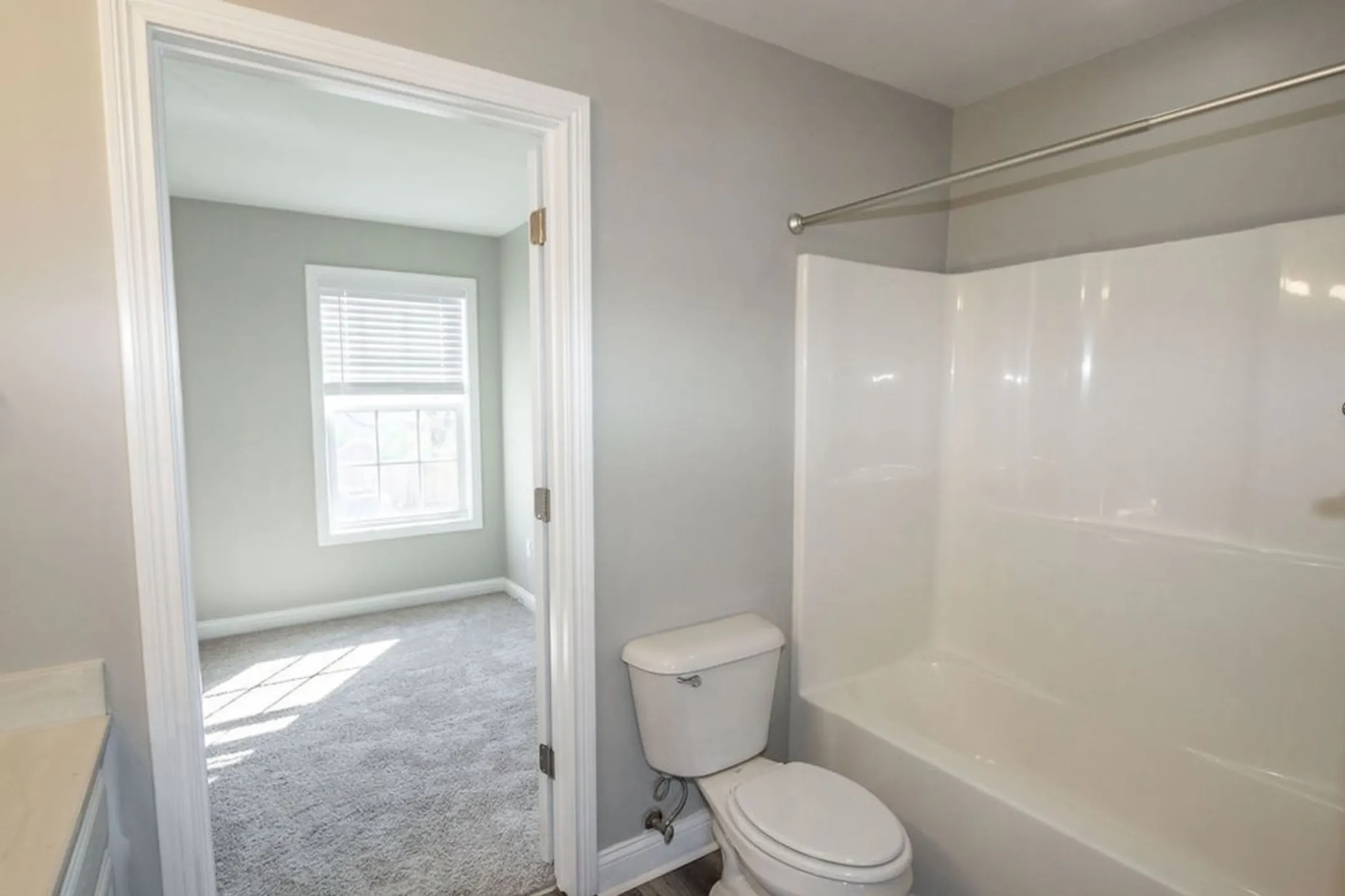 Bathroom - Old Todds Townhomes - Lexington, KY
