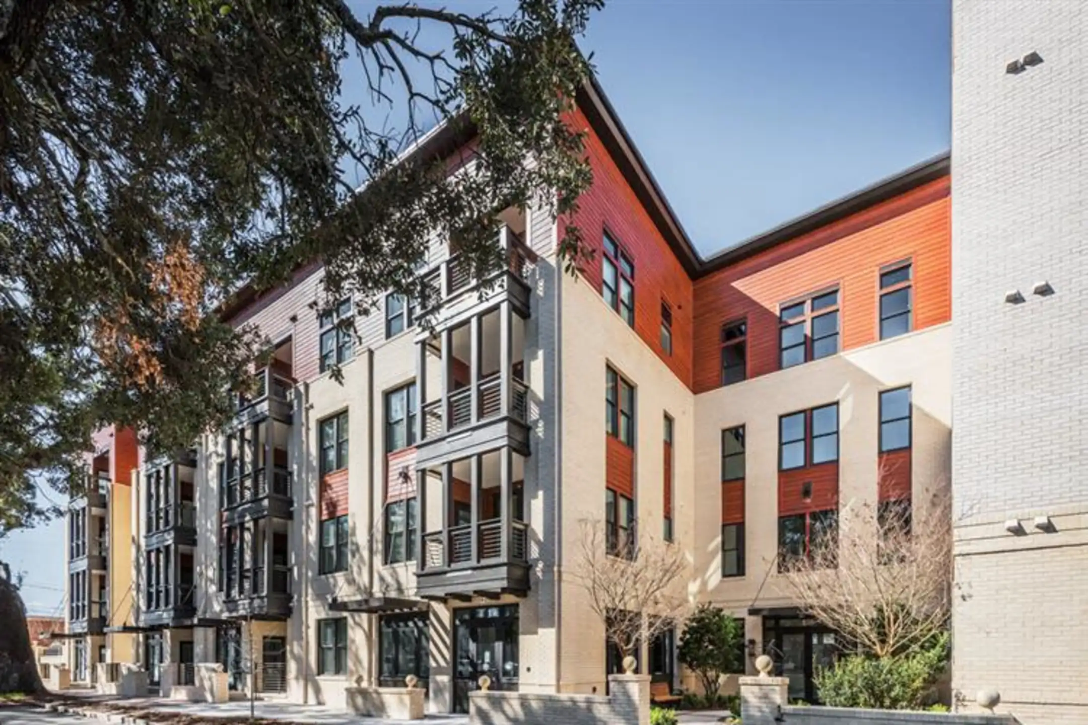 Building - The Bowery - Savannah, GA