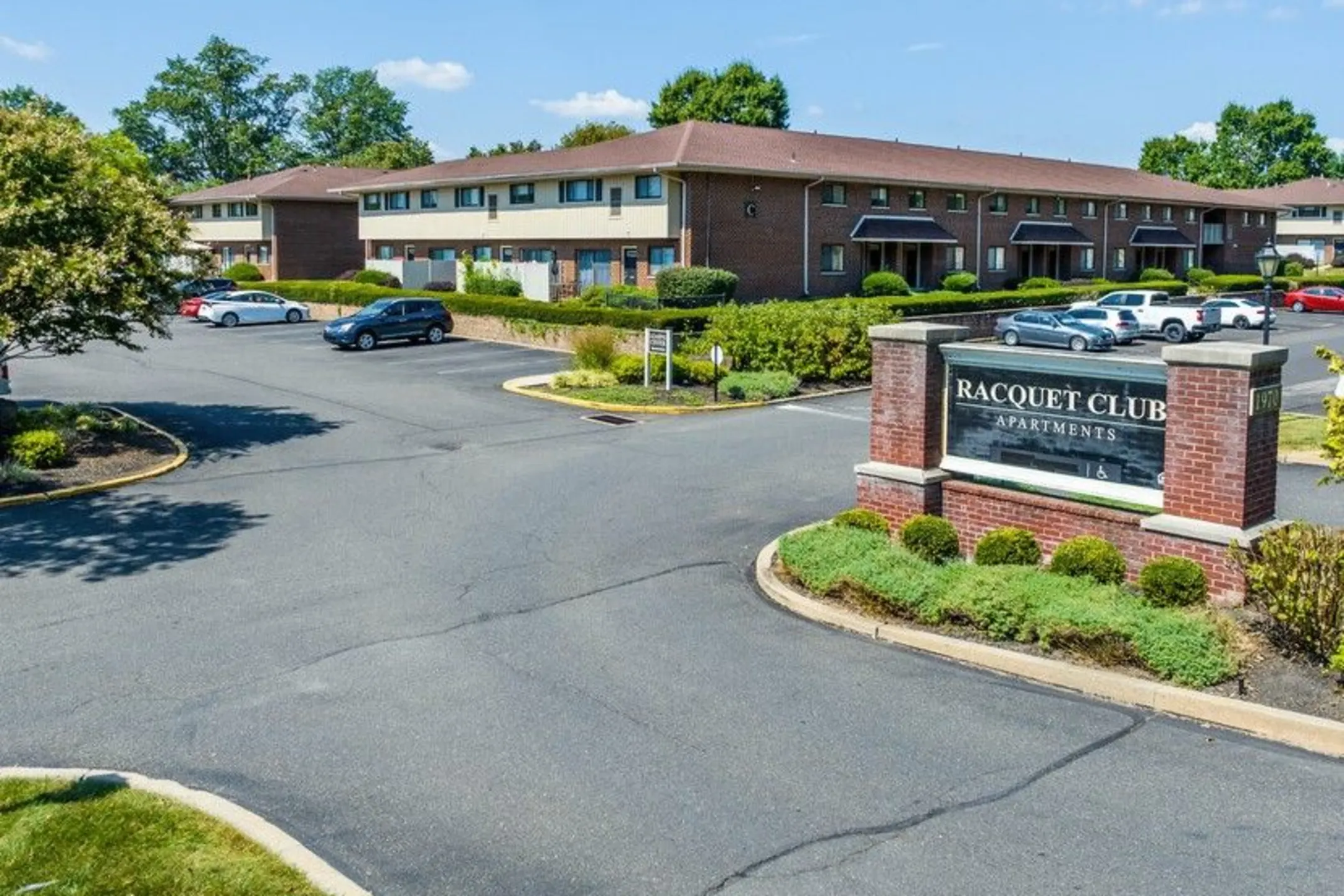 Racquet Club Apartments & Townhomes 1970 Rodgers Rd. Levittown, PA