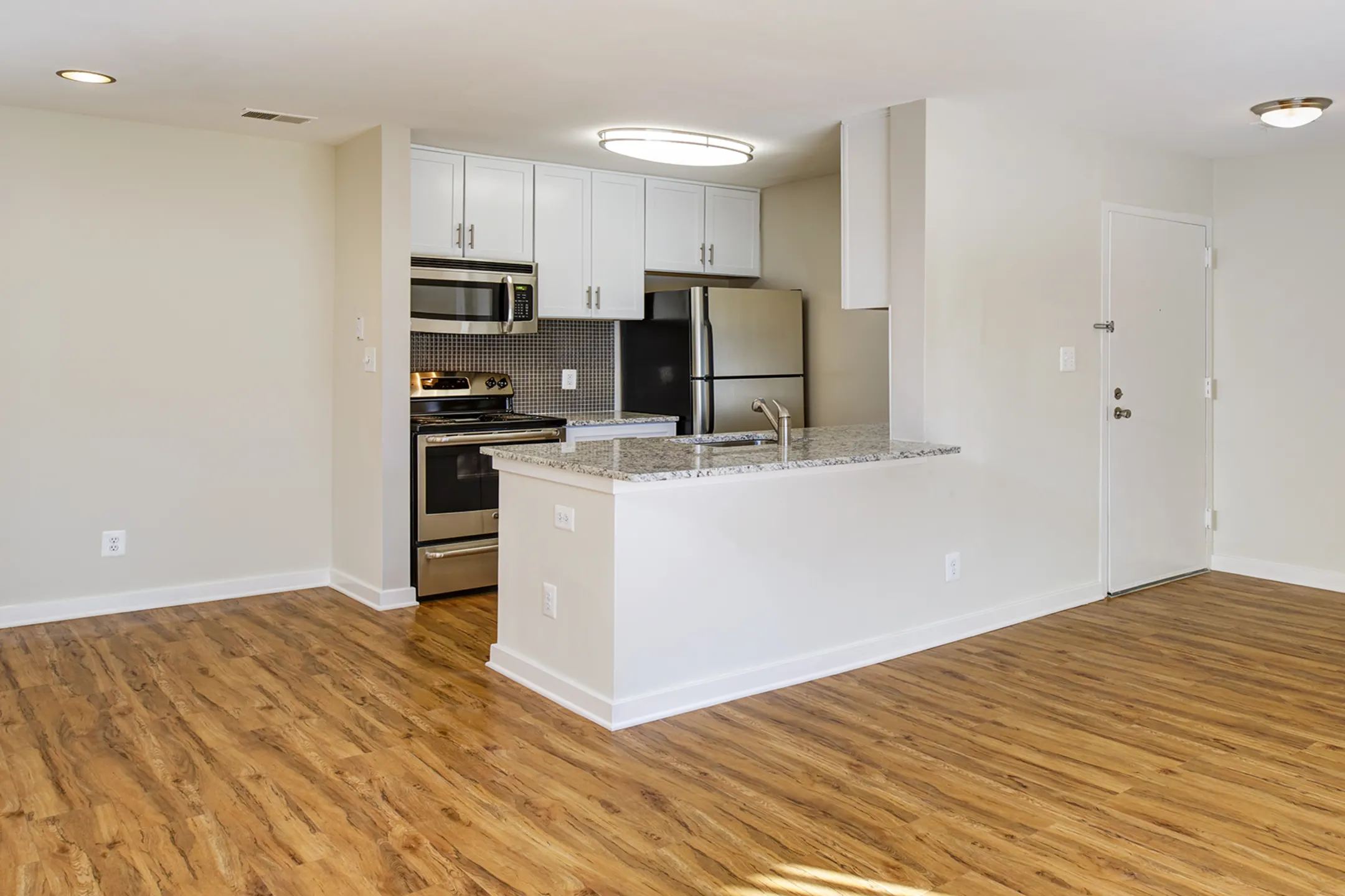 Shenandoah Crossing Apartment Homes 13300 Blueberry Ln Fairfax, VA Apartments for Rent Rent.