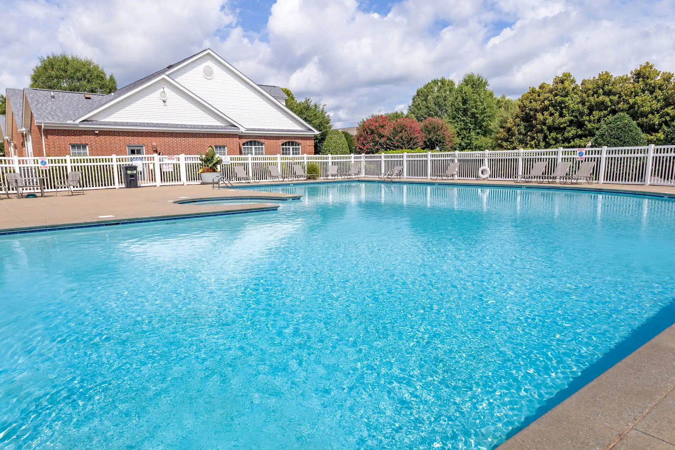 Woodgate Farms 755 St Andrews Dr Murfreesboro, TN Apartments for