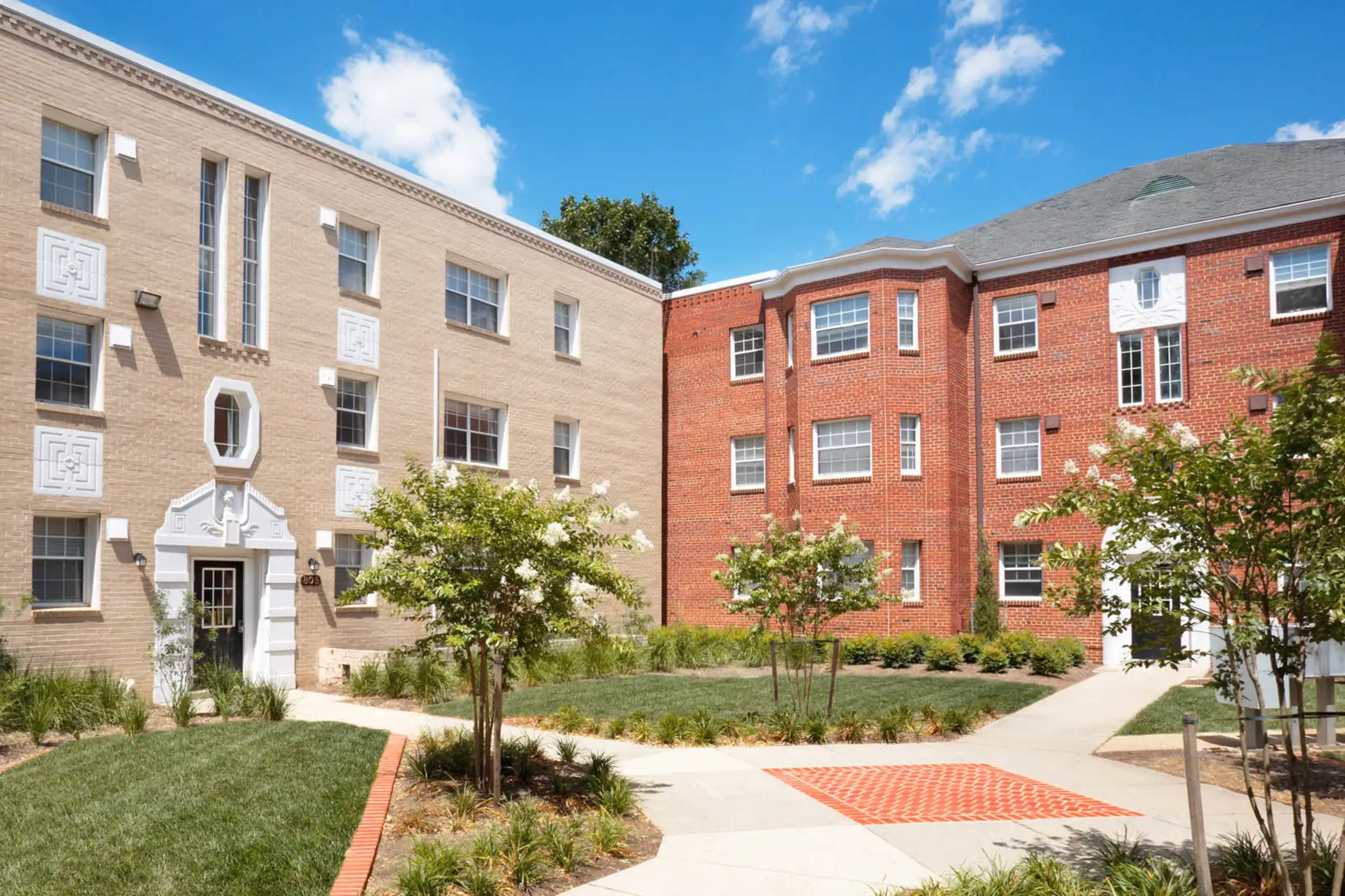 Sheffield Court Apartments - Arlington, VA 22201