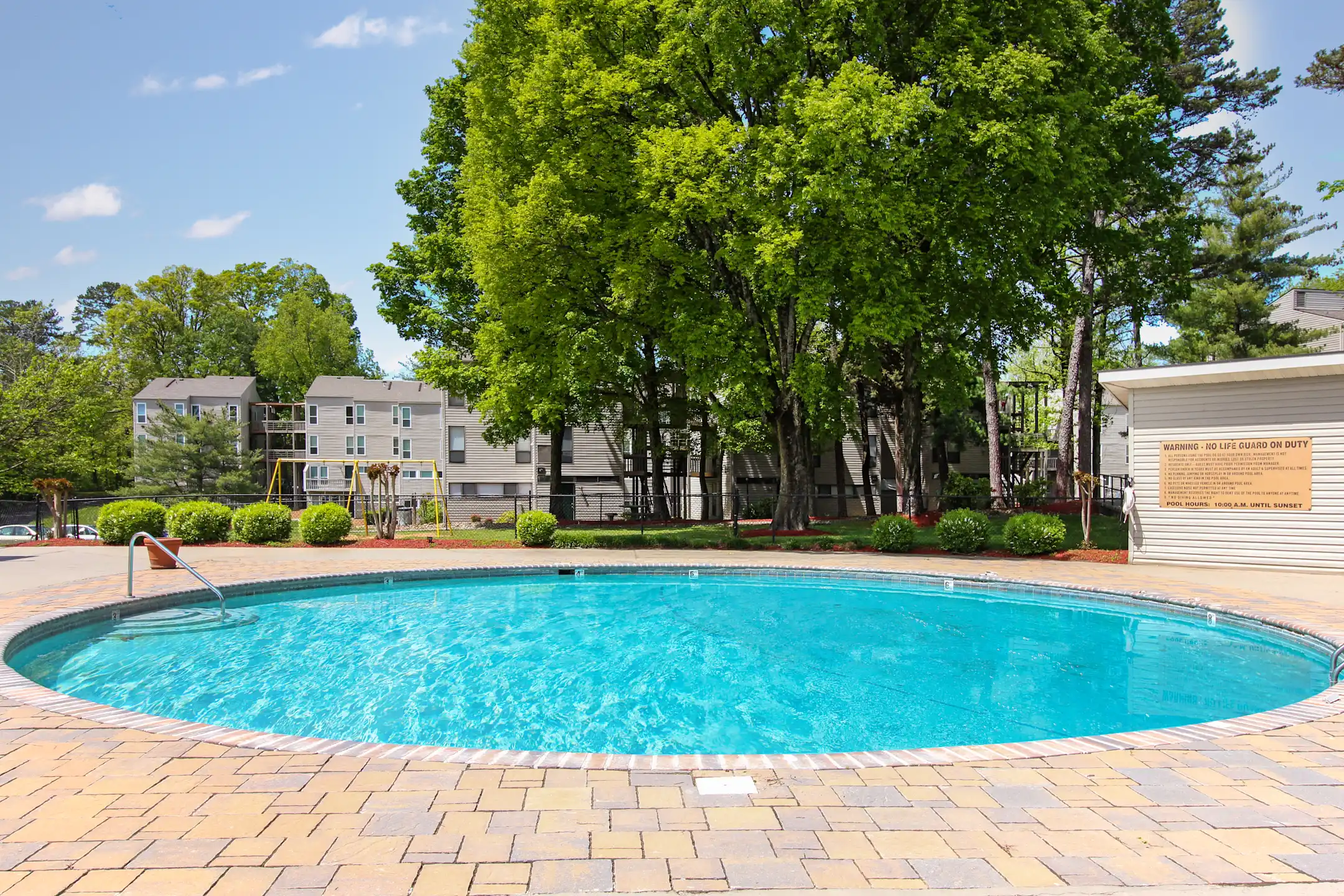 Meadowood Apartments 4000 Pleasant Ridge Rd Knoxville, TN