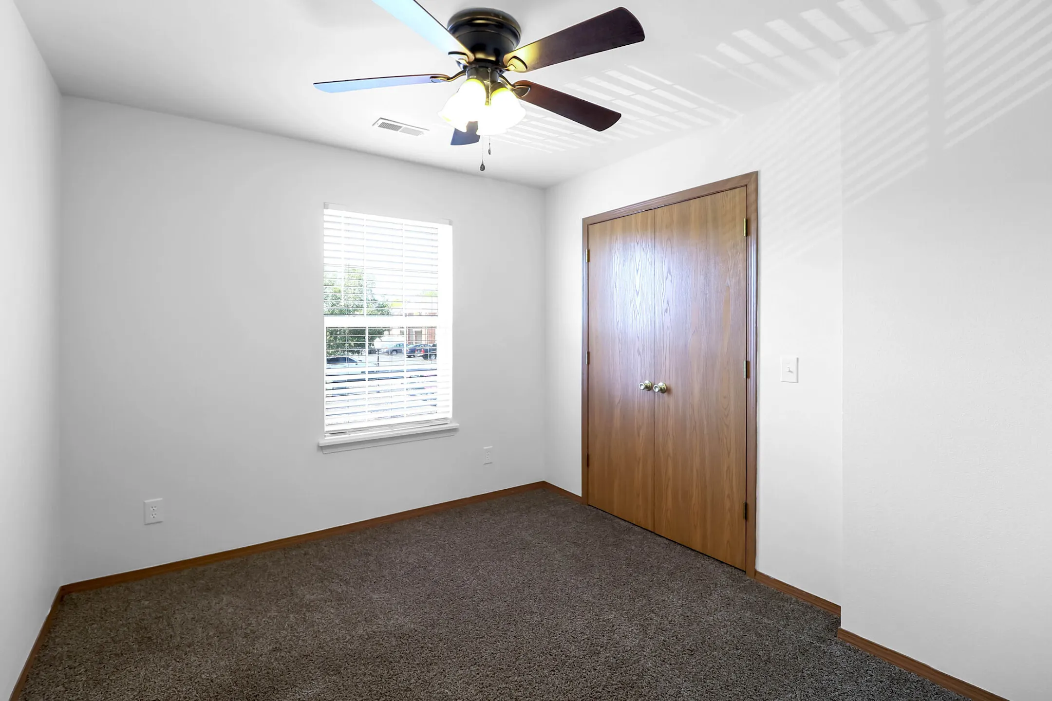 Excelsior Gardens Apartments 1582 S. 14th Ave. 3 Ozark, MO