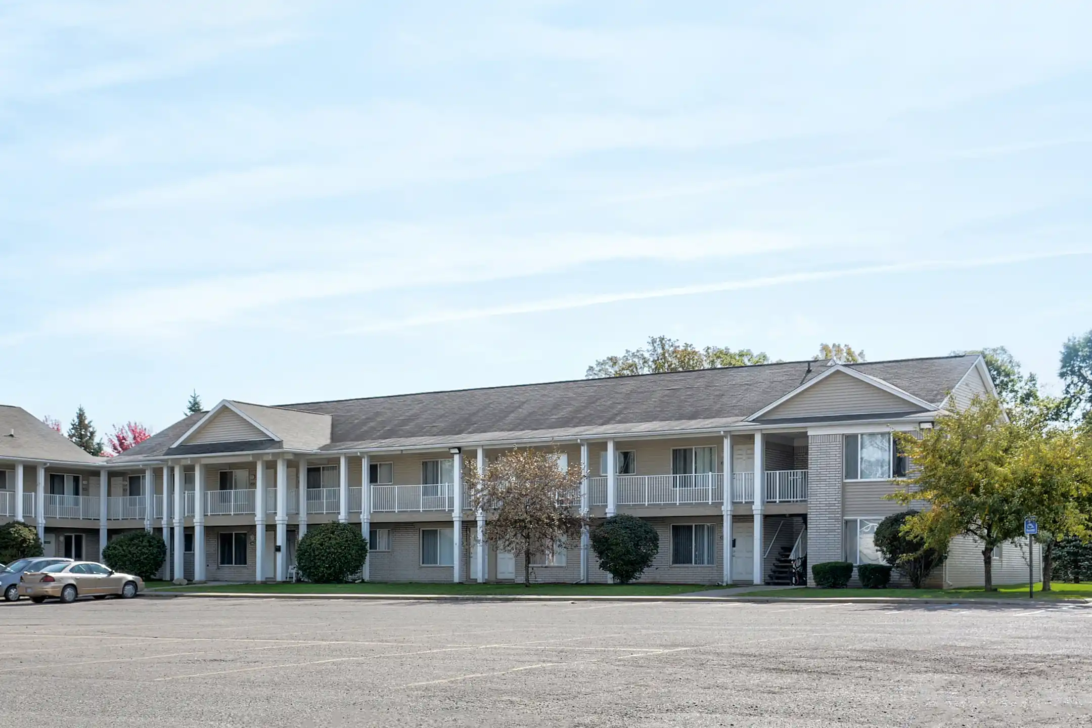 Kings Lane Apartments Apartments Burton, MI 48529