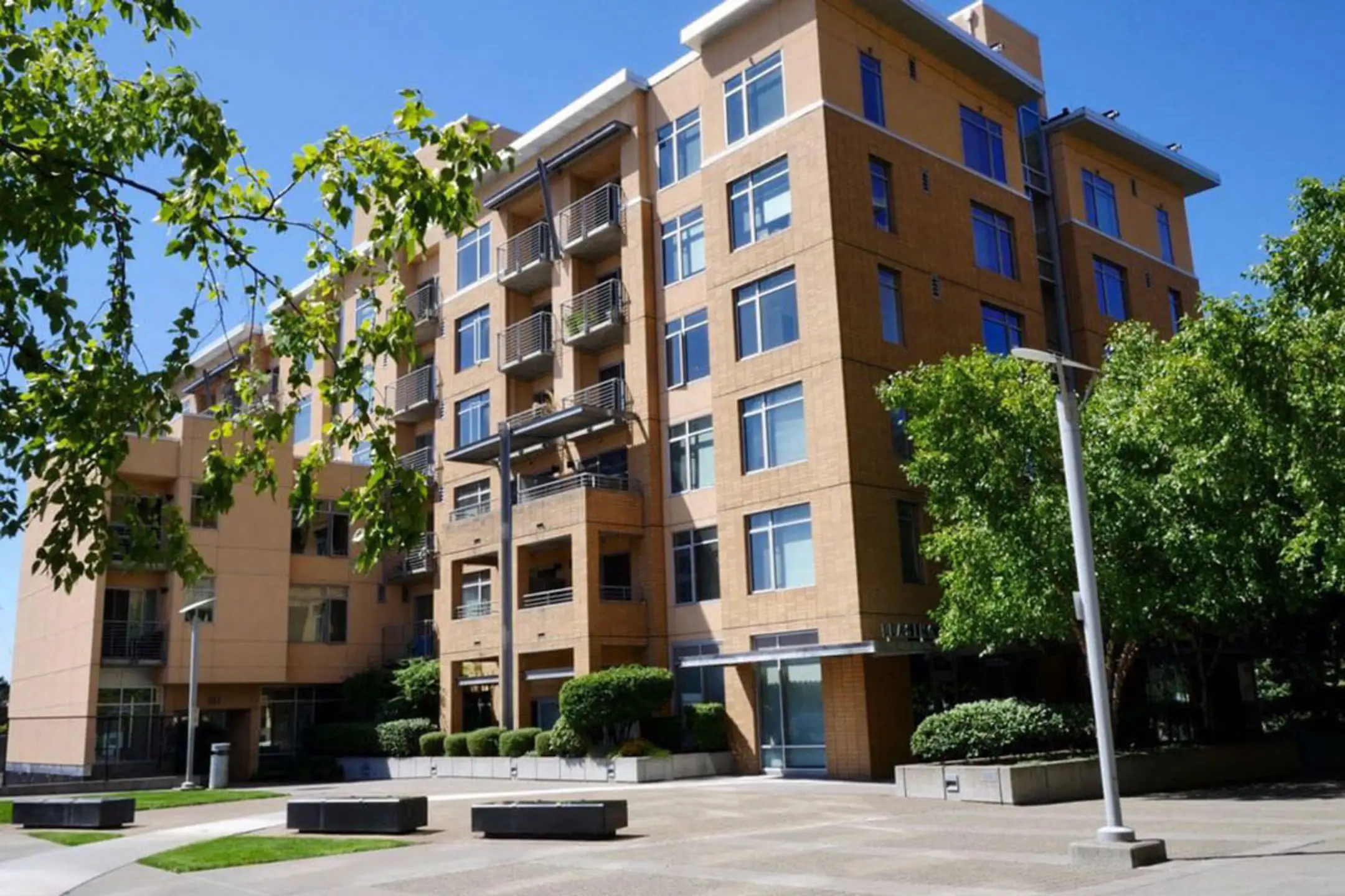 Coen and Columbia 608 Washington St Vancouver, WA Apartments for