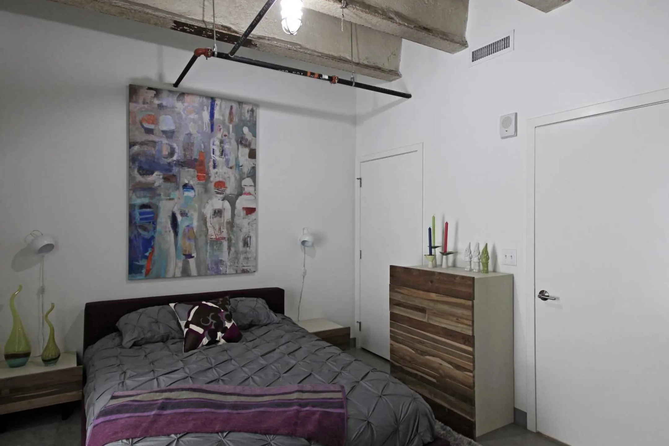 Bedroom - Brew House Lofts - Pittsburgh, PA