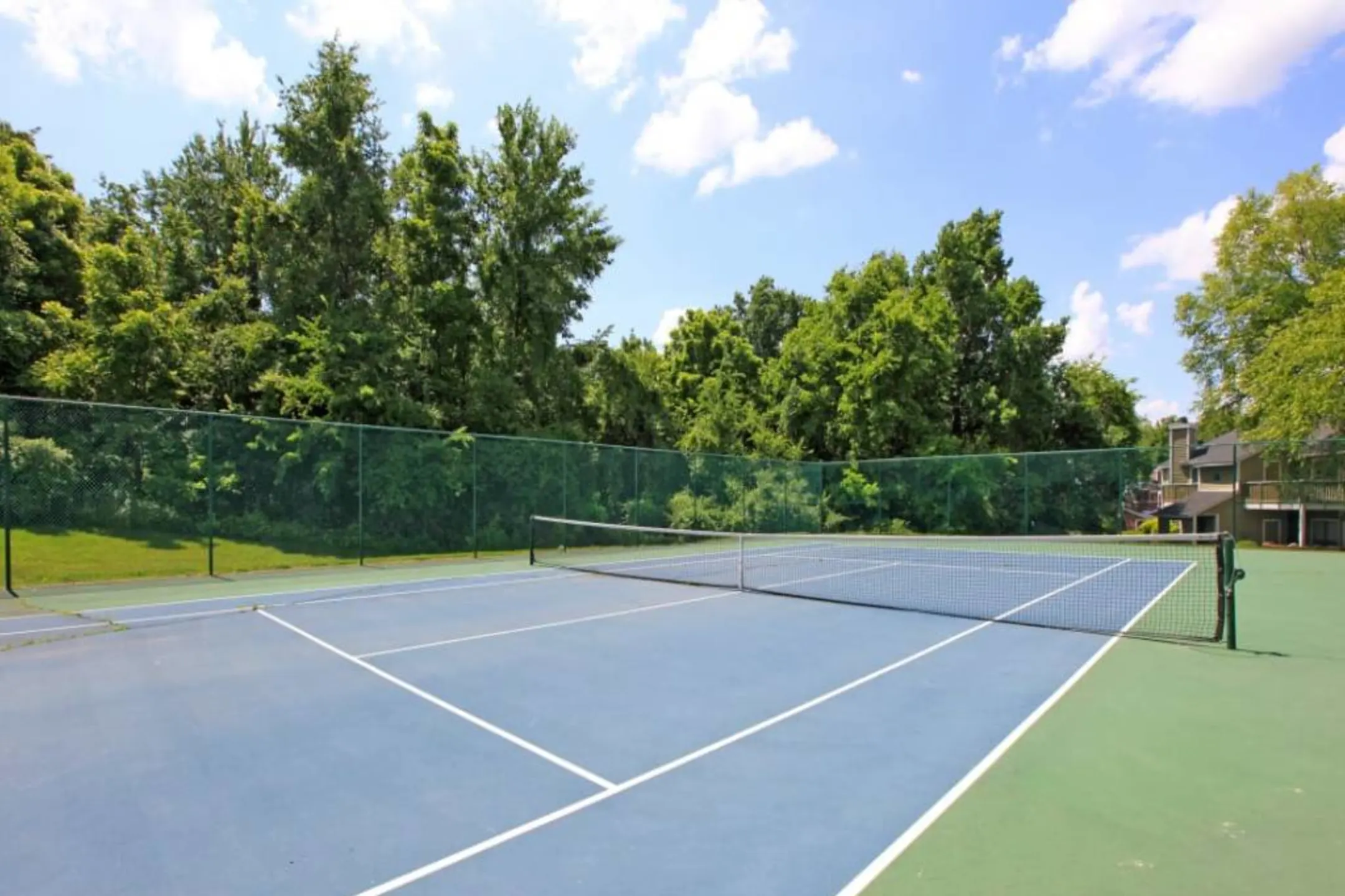 Sedgefield Apartments - 4755 Country Club Rd | Winston-Salem, NC ...