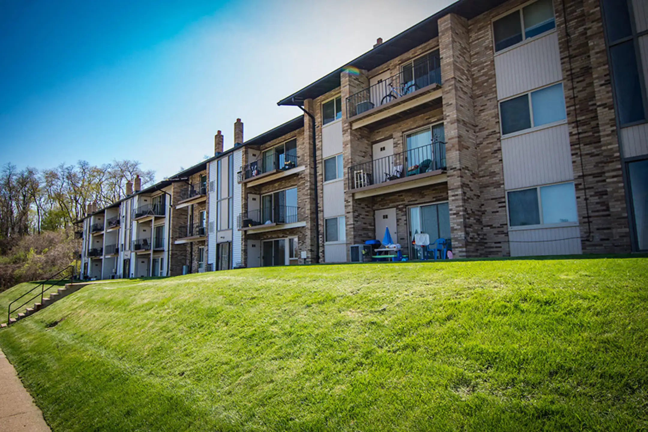 Crane Village Apartments 651 Oaklynn Ct Pittsburgh, PA Apartments