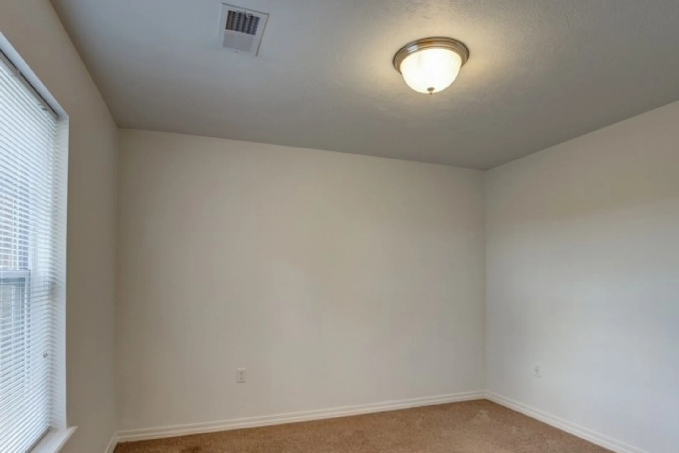 Embassy Apartments Apartments Ozark, MO 65721