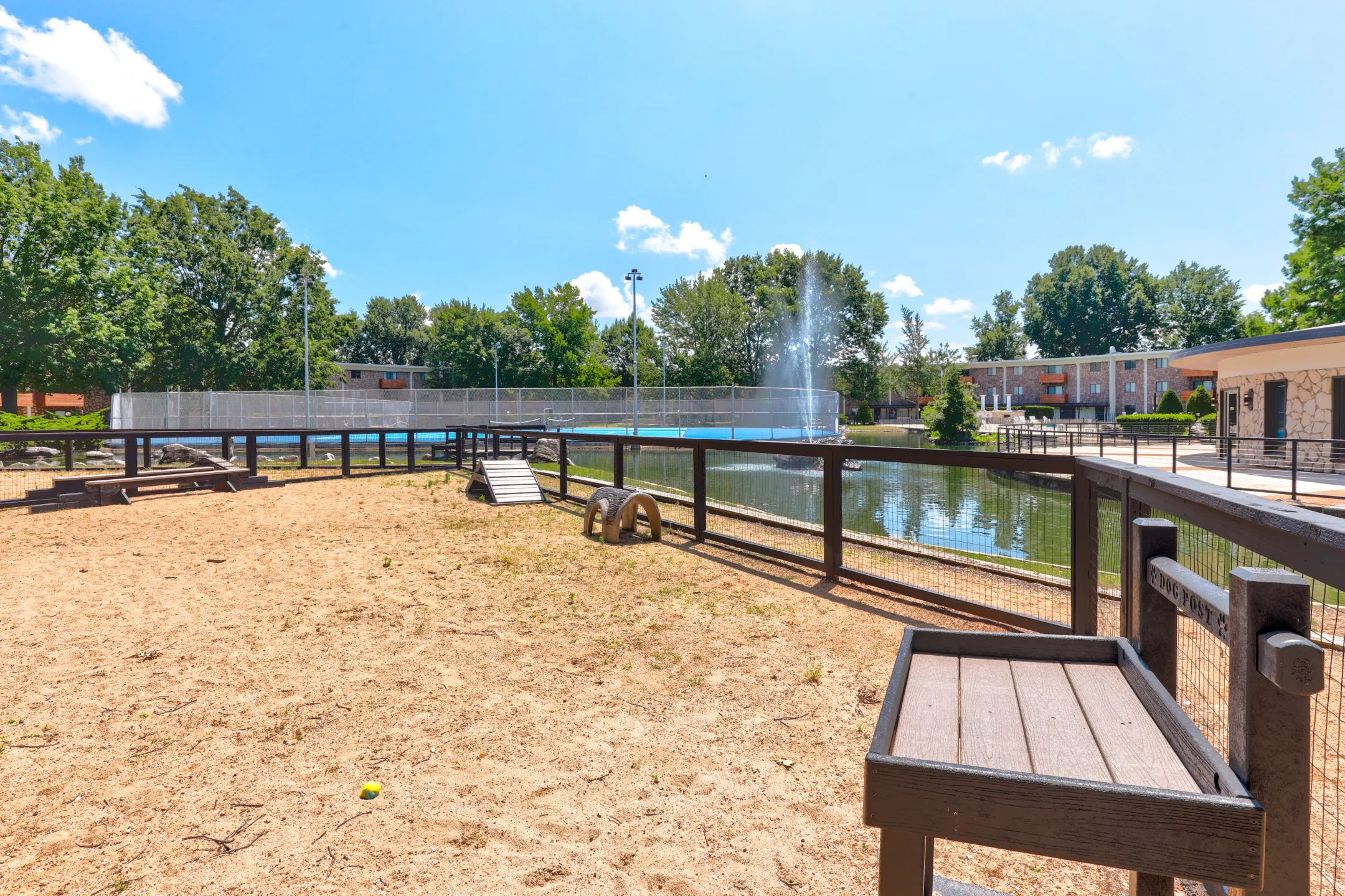 The Columns Apartments Springfield, MO 65804