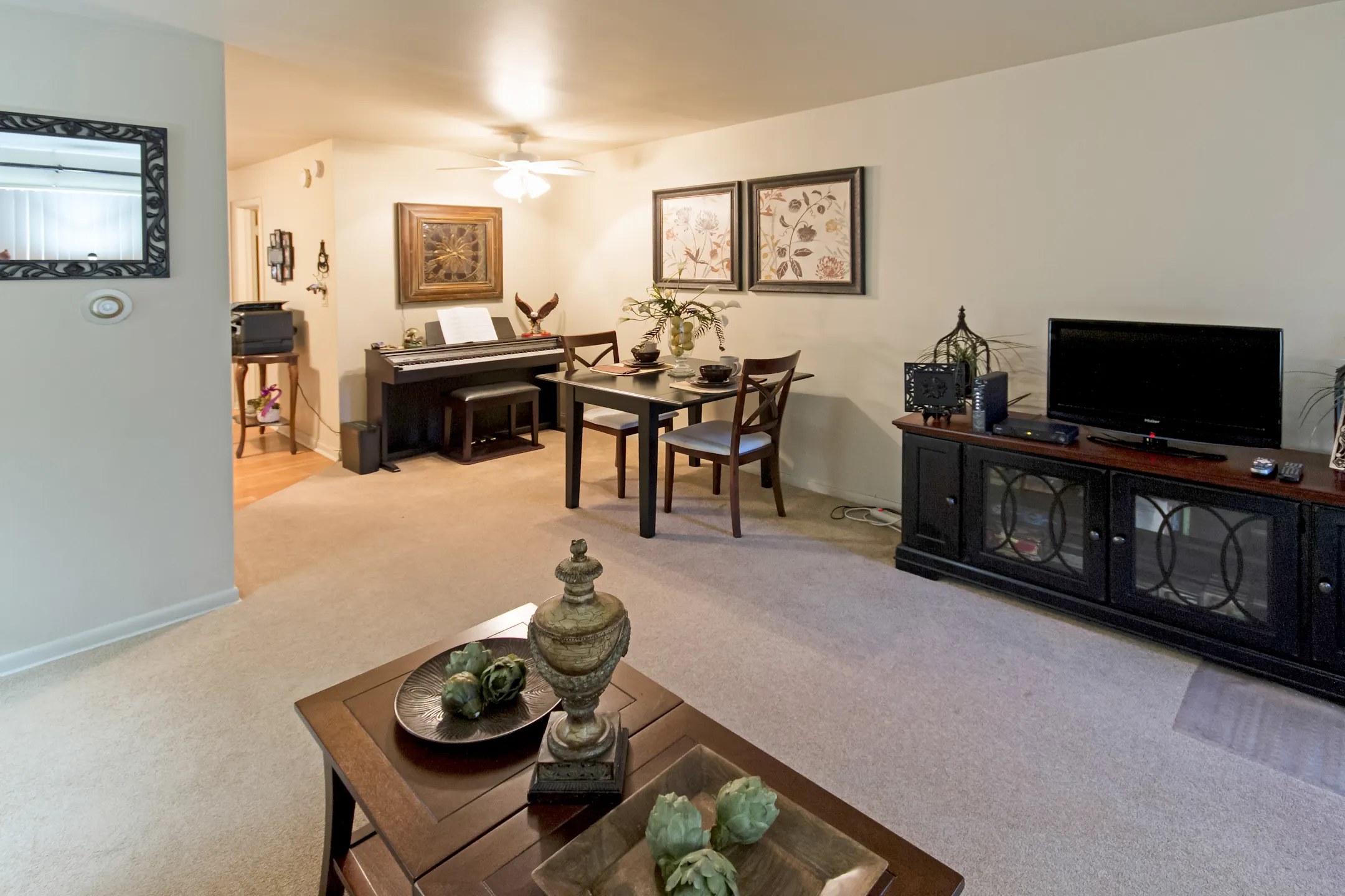 Brook Forest Apartments Apartments Bensenville, IL 60106