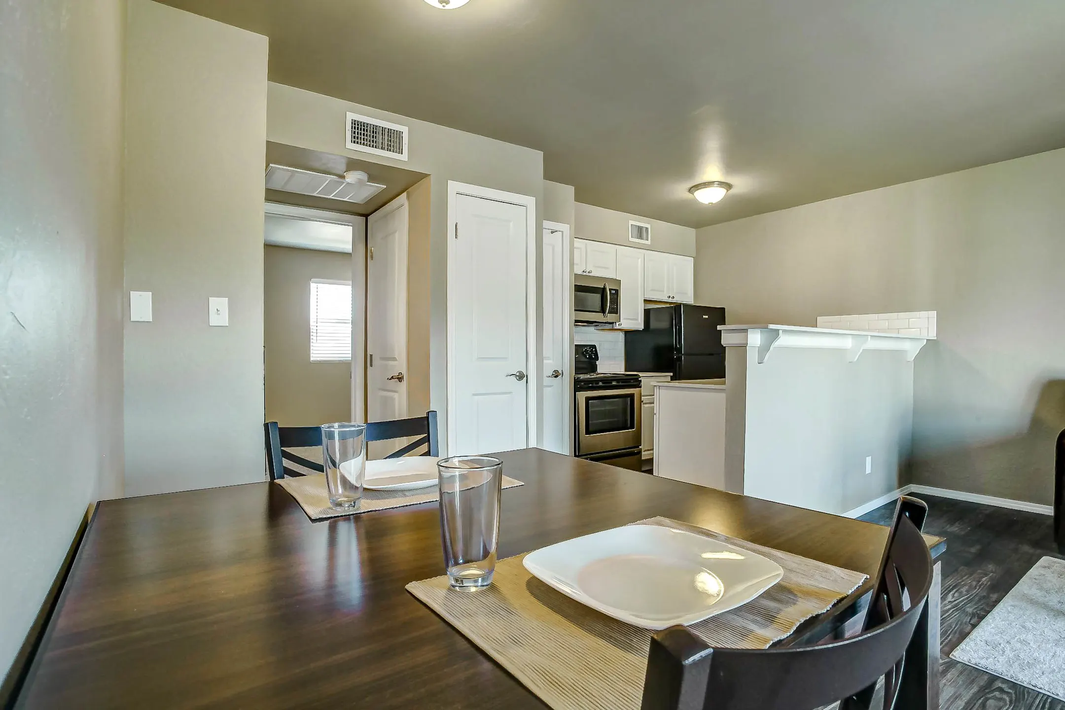 The Terraces at Lakehurst Apartments Oklahoma City, OK 73120