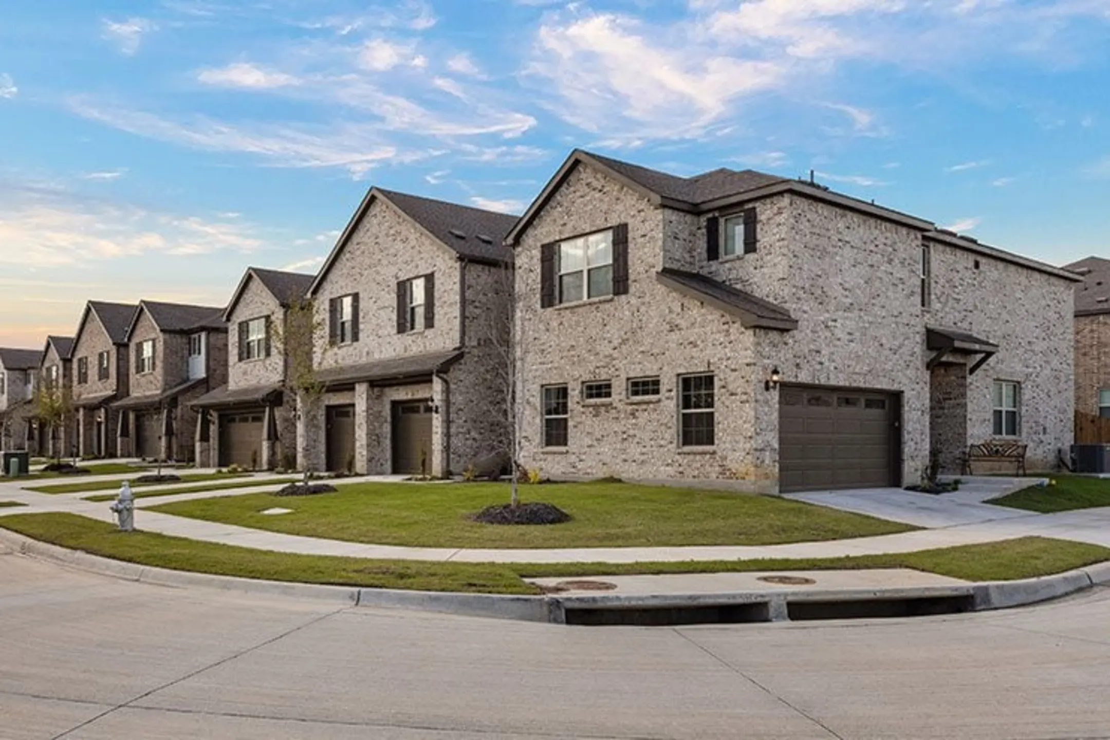 Bluebonnet Trail Townhomes - 715 Bonnet Trail | Arlington, TX ...