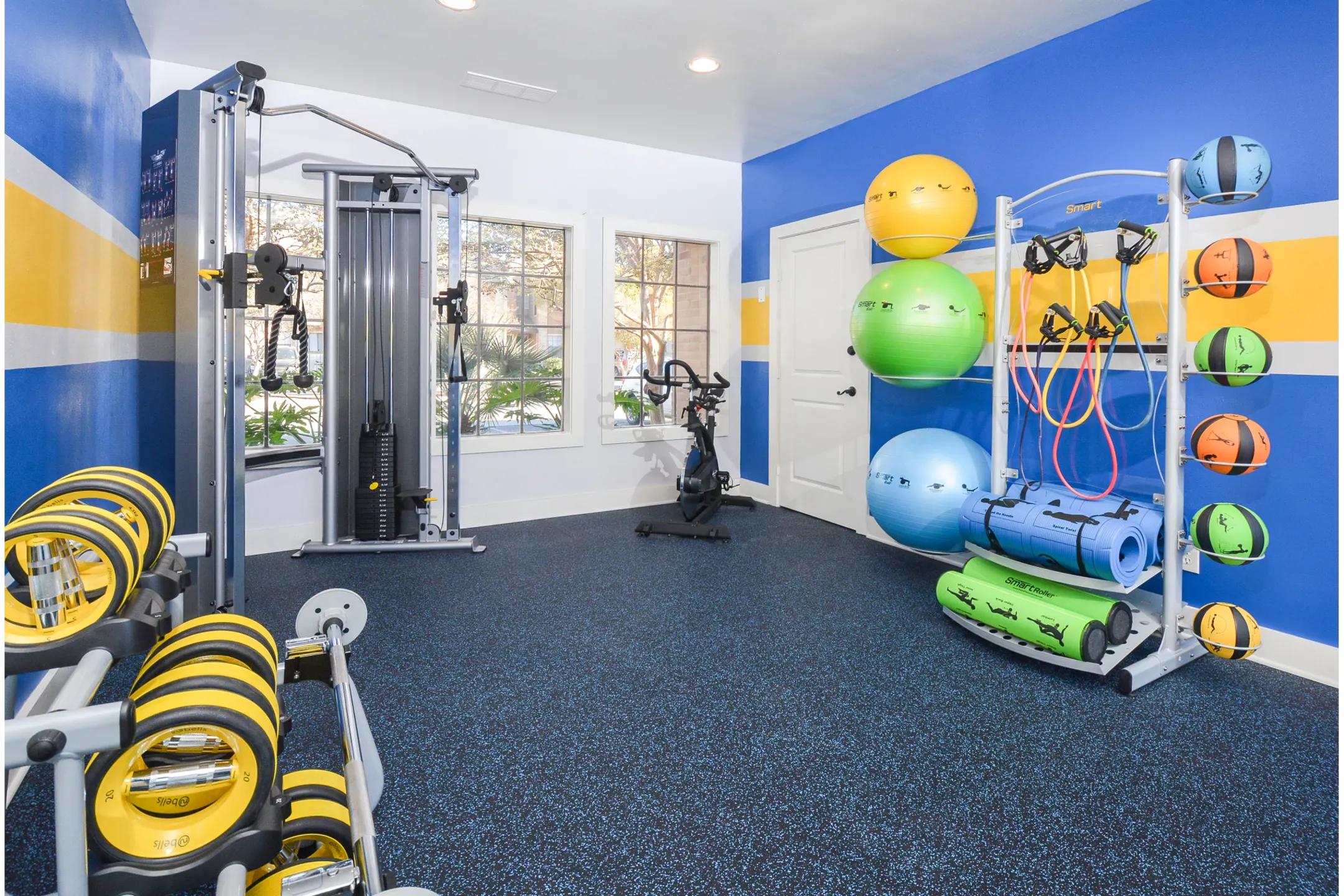 Fitness Weight Room - Canyon Point Apartment Homes - San Antonio, TX
