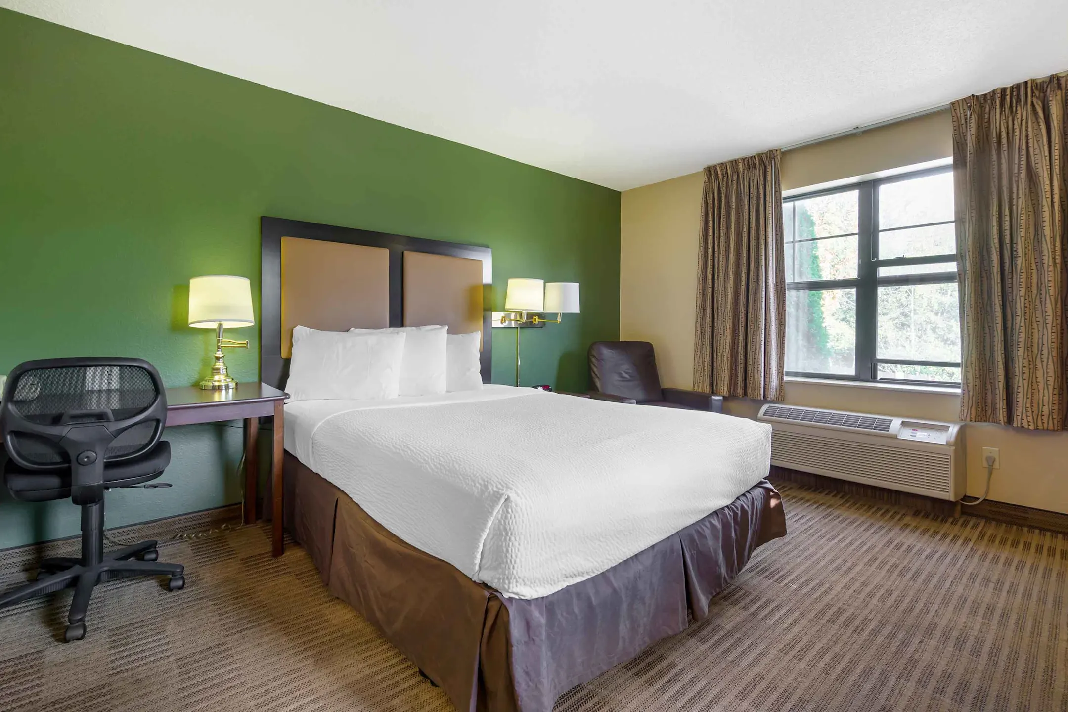 Furnished Studio Seattle Bothell West Apartments Bothell, WA 98021