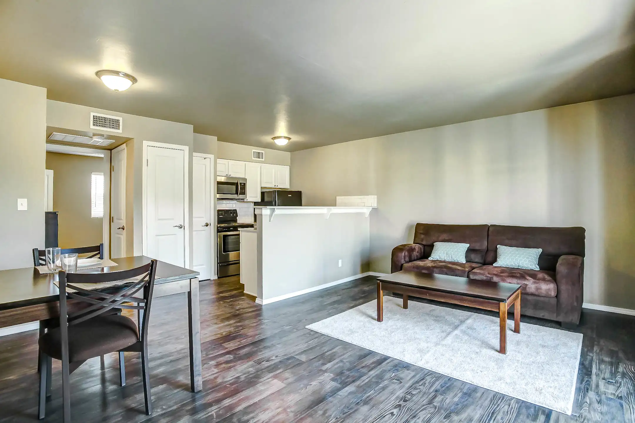 The Terraces at Lakehurst Apartments Oklahoma City, OK 73120