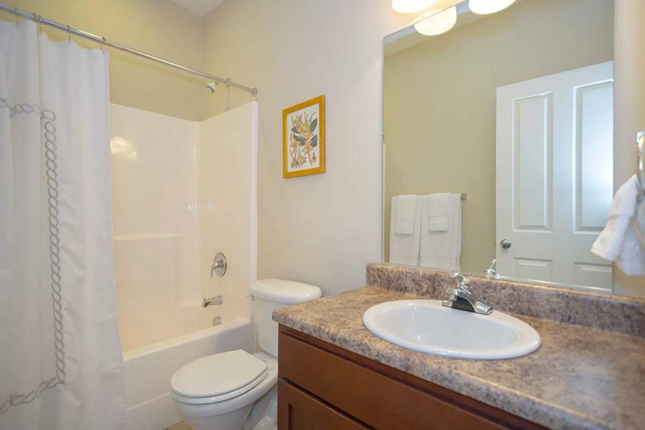 Bathroom - Ballantyne Commons of Augusta - Augusta, GA