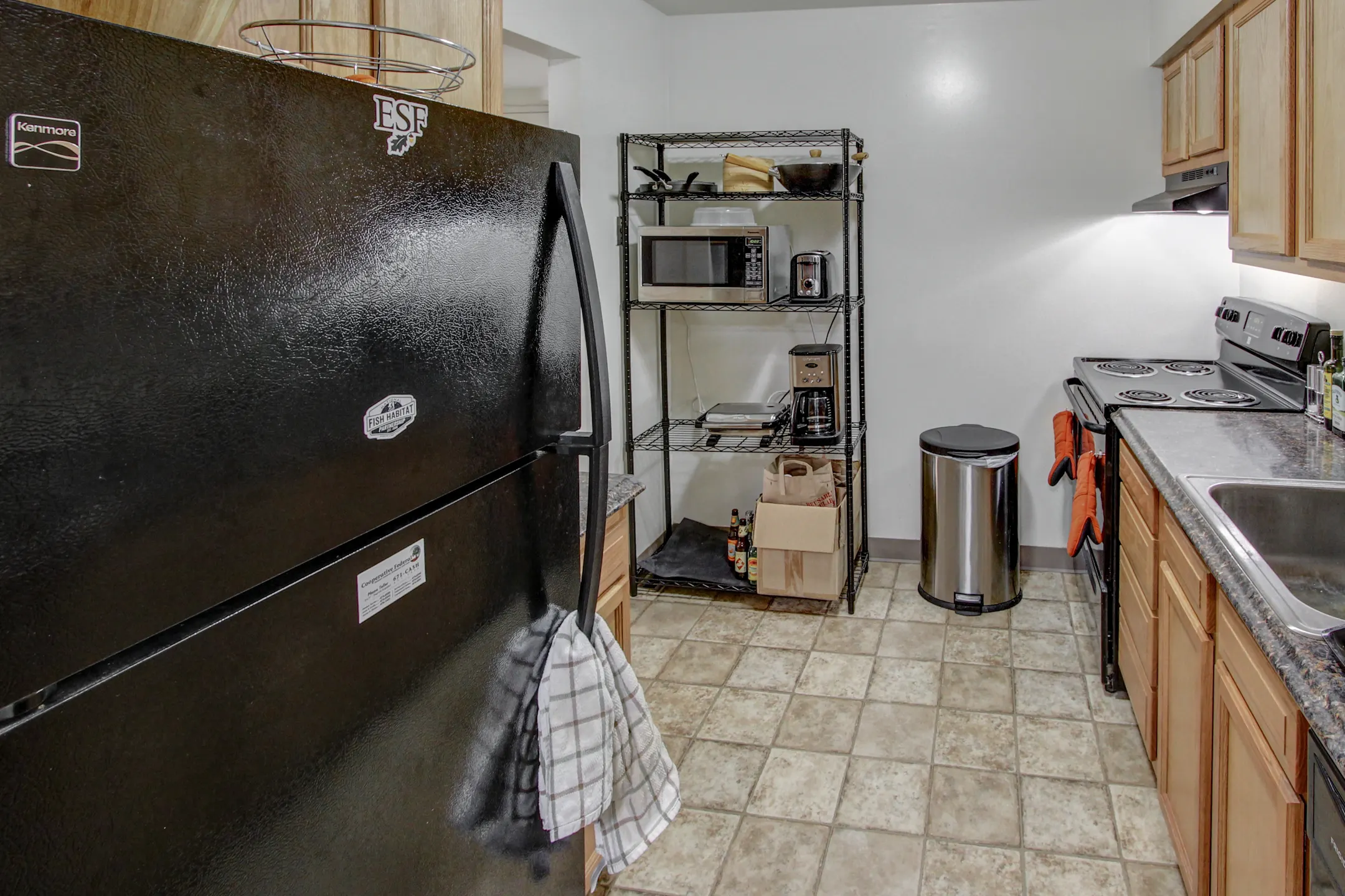 Kitchen - Hidden Valley Apartments - Syracuse, NY