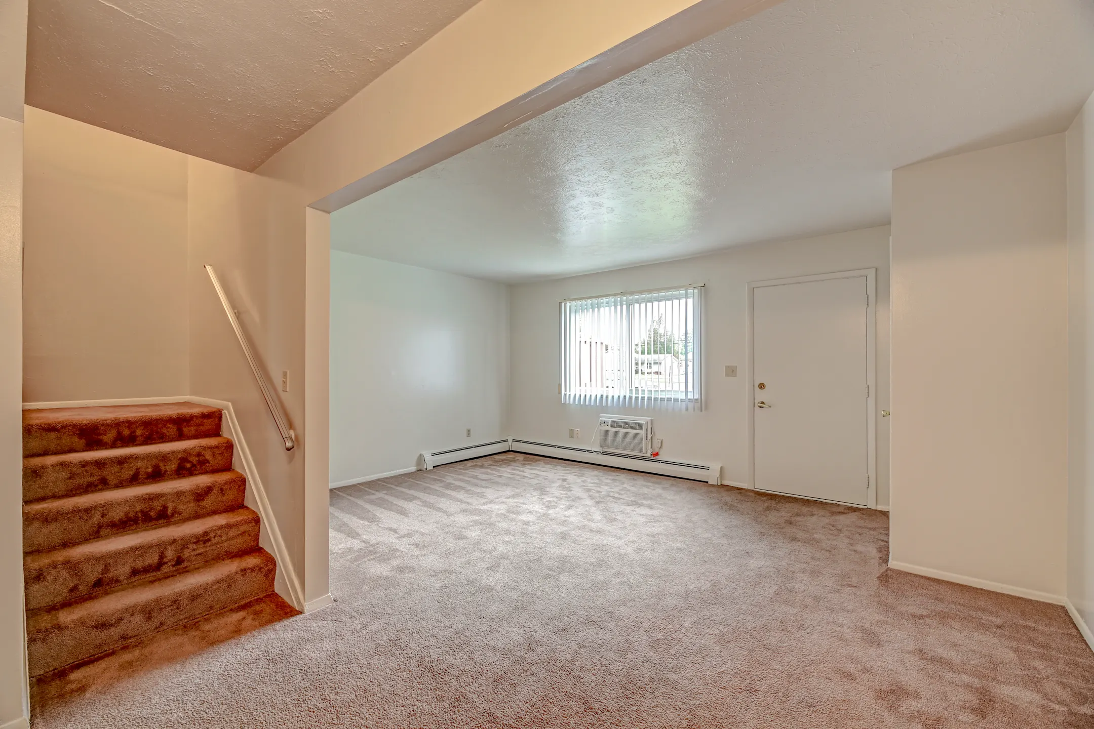 Oakwood Park Apartments 1885 E 42nd St Lorain, OH Apartments for