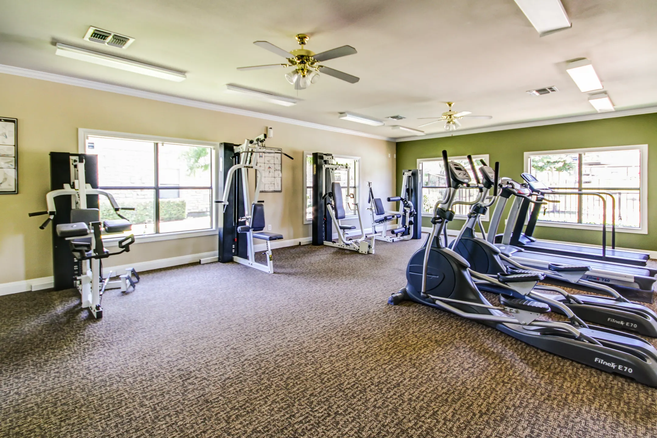 Fitness Weight Room - Ridge Parc - Dallas, TX