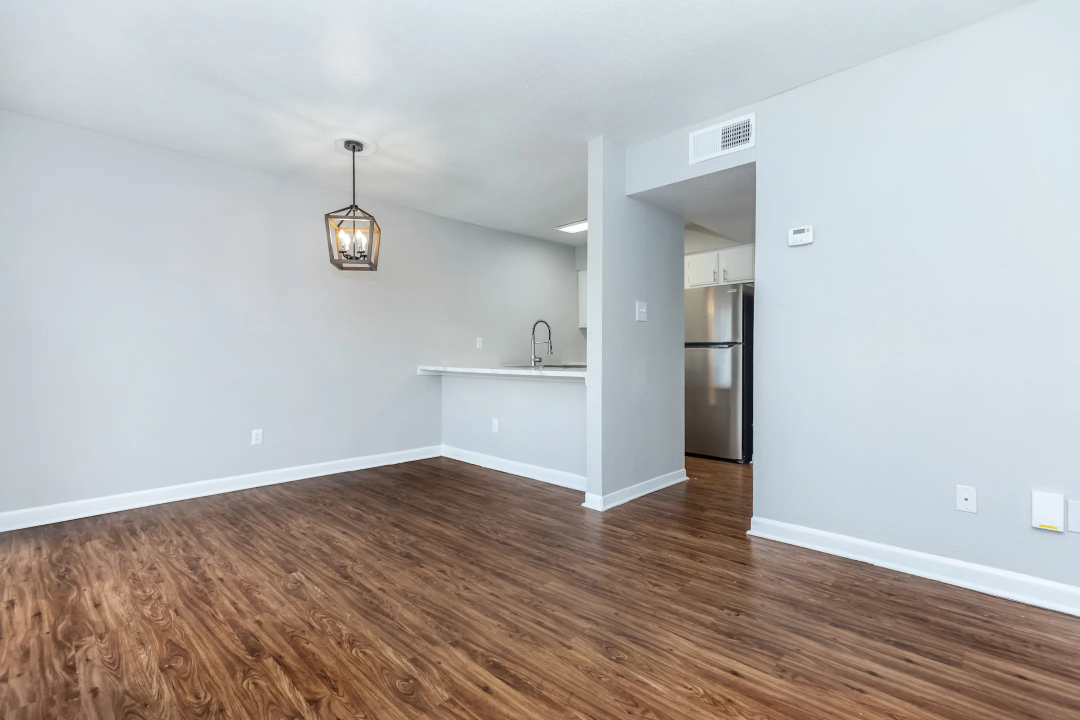 Newport At Clearlake Apartment Homes 15900 Space Center Blvd