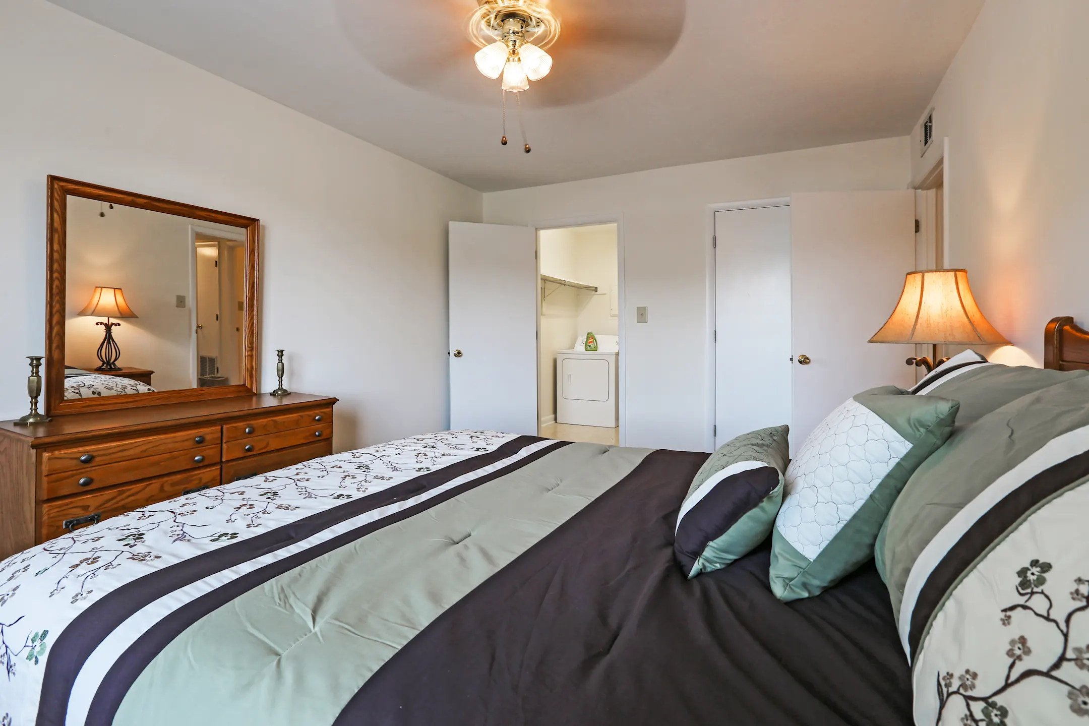 Bedroom - High Point Crossing - Augusta, GA