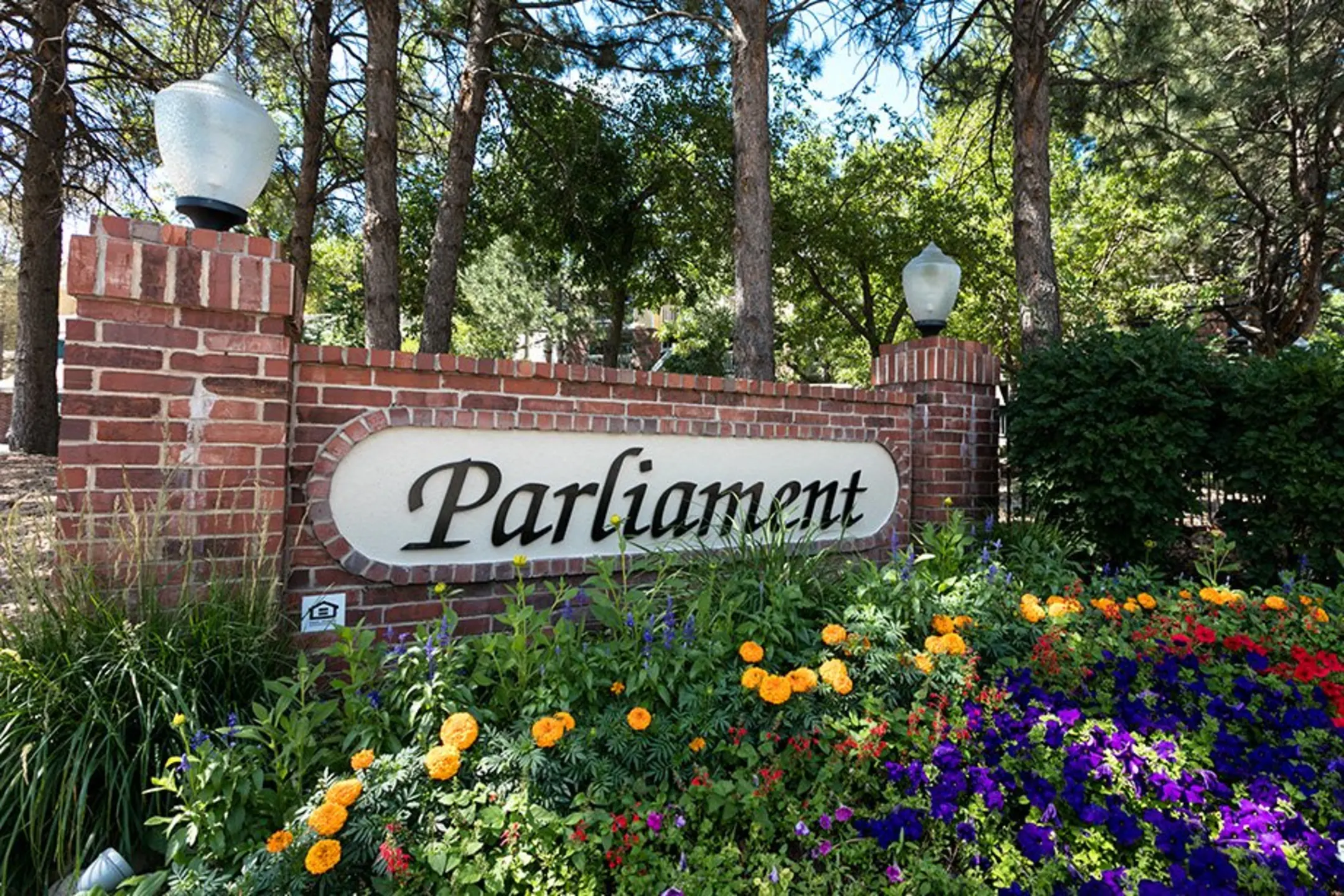 Community Signage - Parliament Apartments - Denver, CO